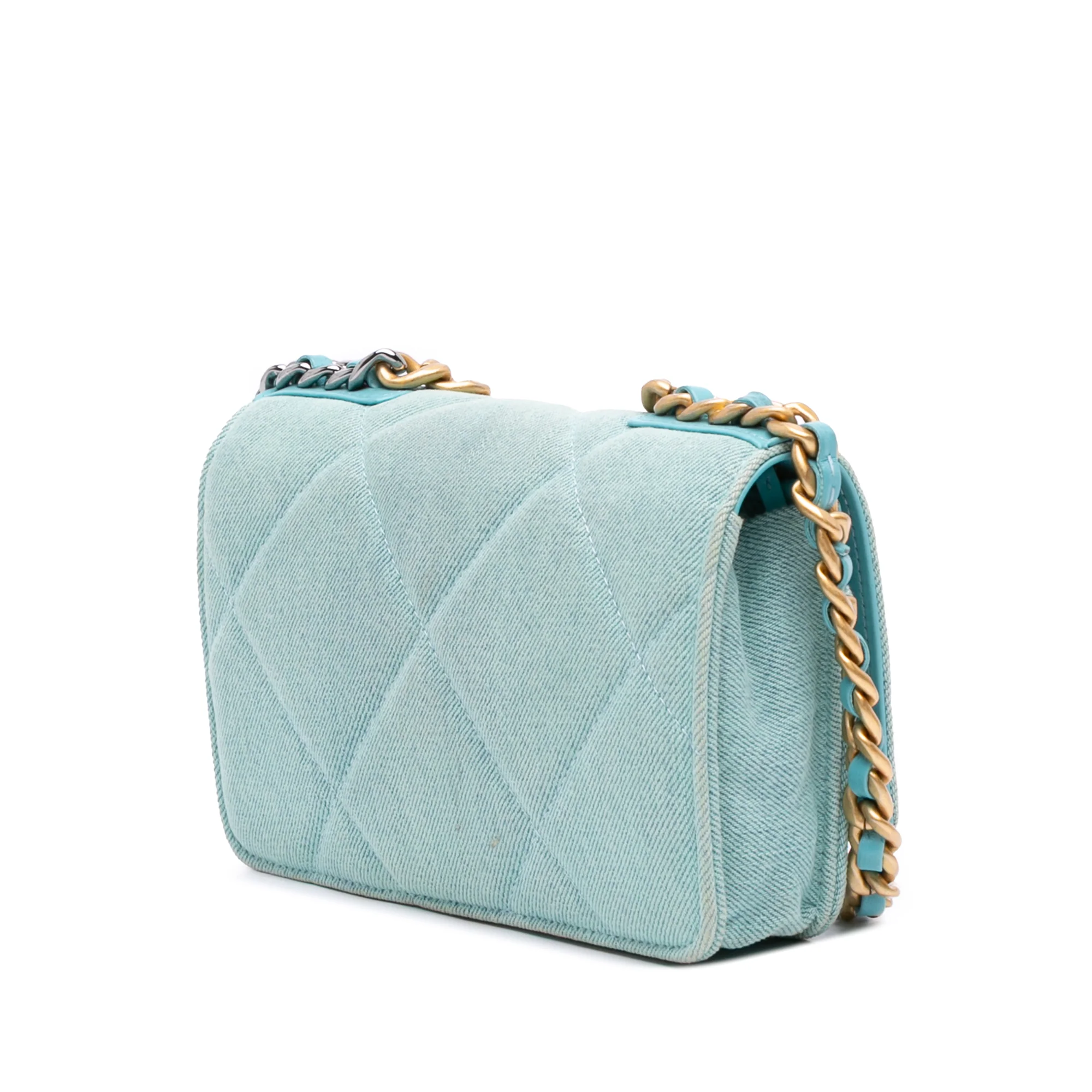 19 Wallet on Chain Quilted Denim - Image 2