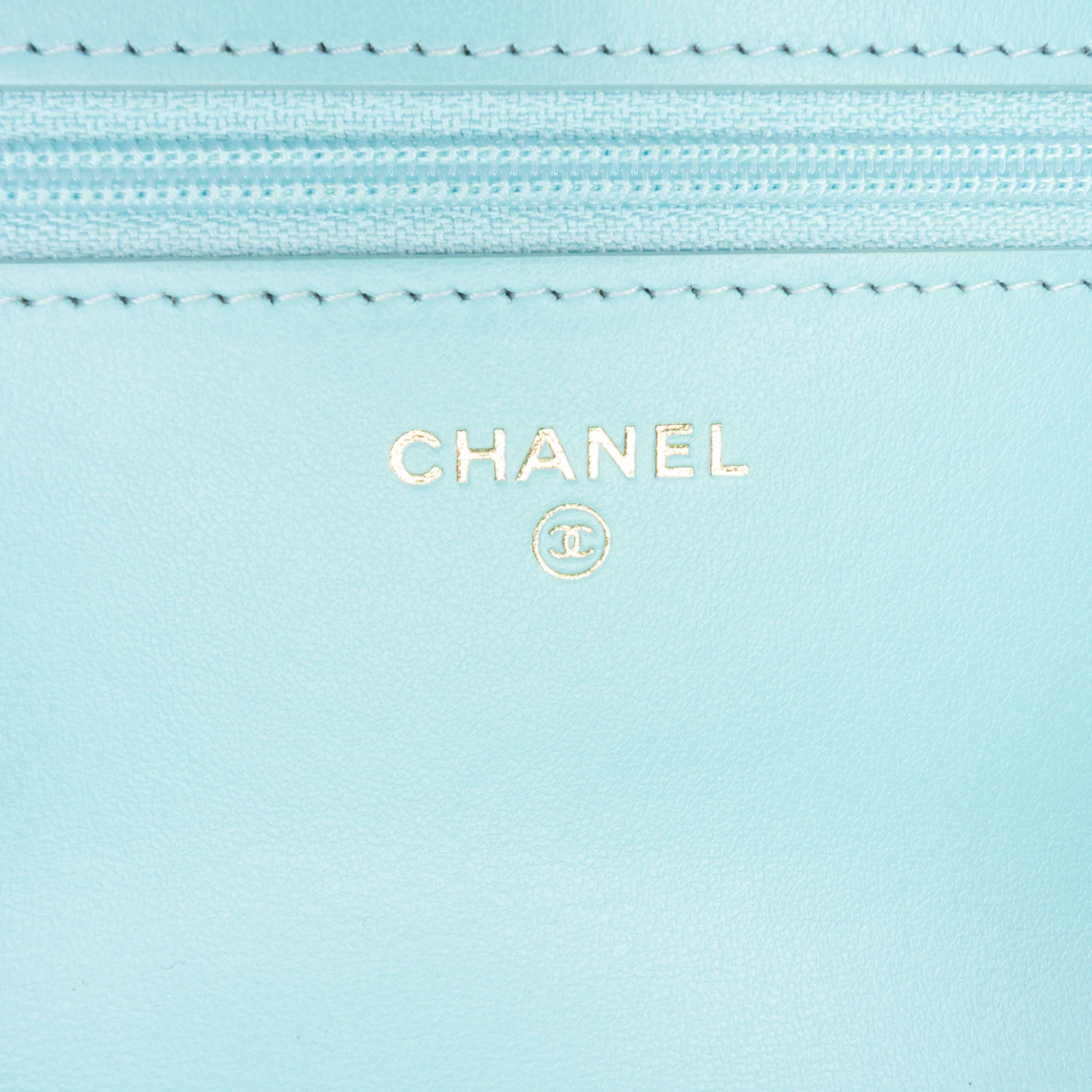 19 Wallet on Chain Quilted Denim - Image 6
