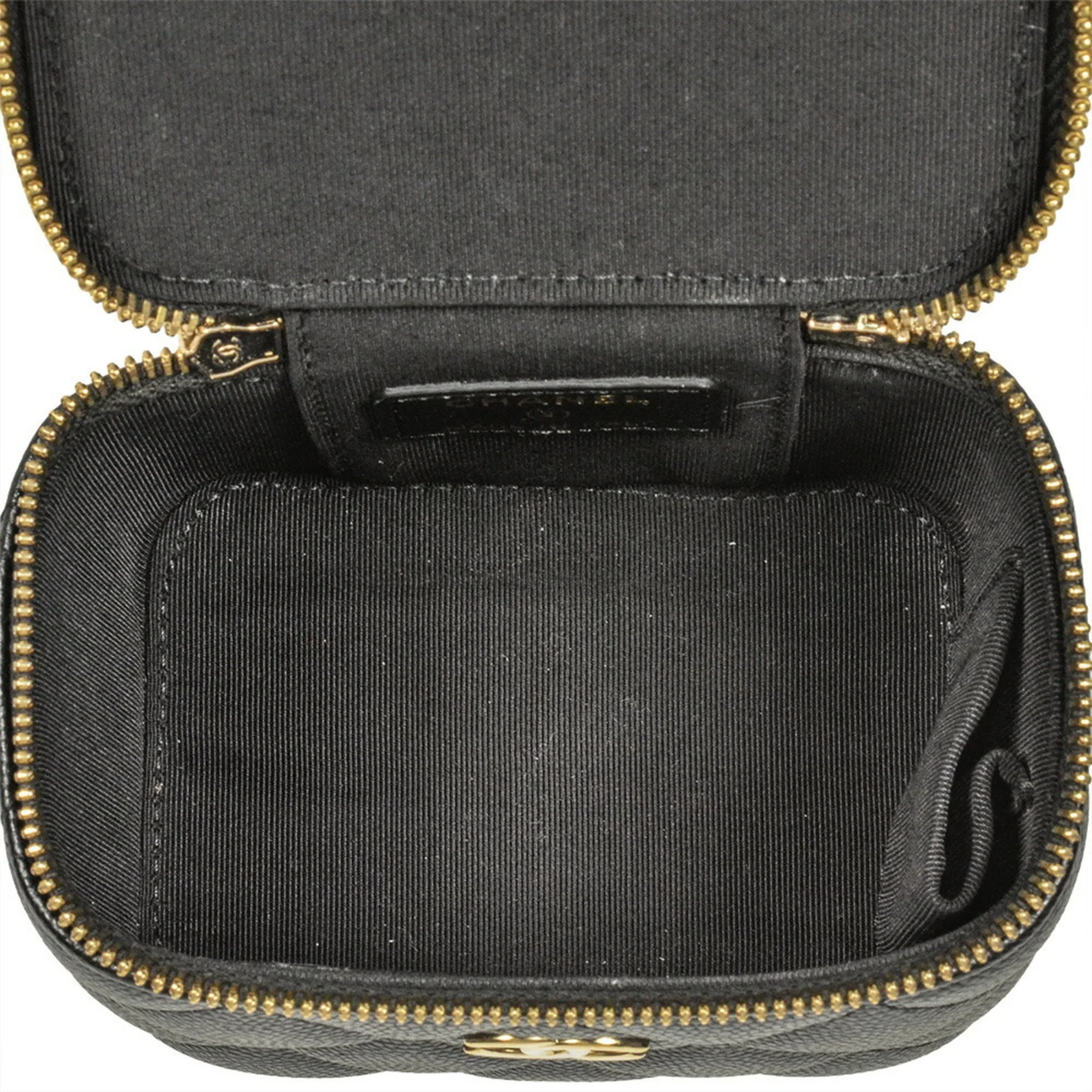 Classic Pearl Vanity Case with Chain Quilted Caviar Mini - Image 6