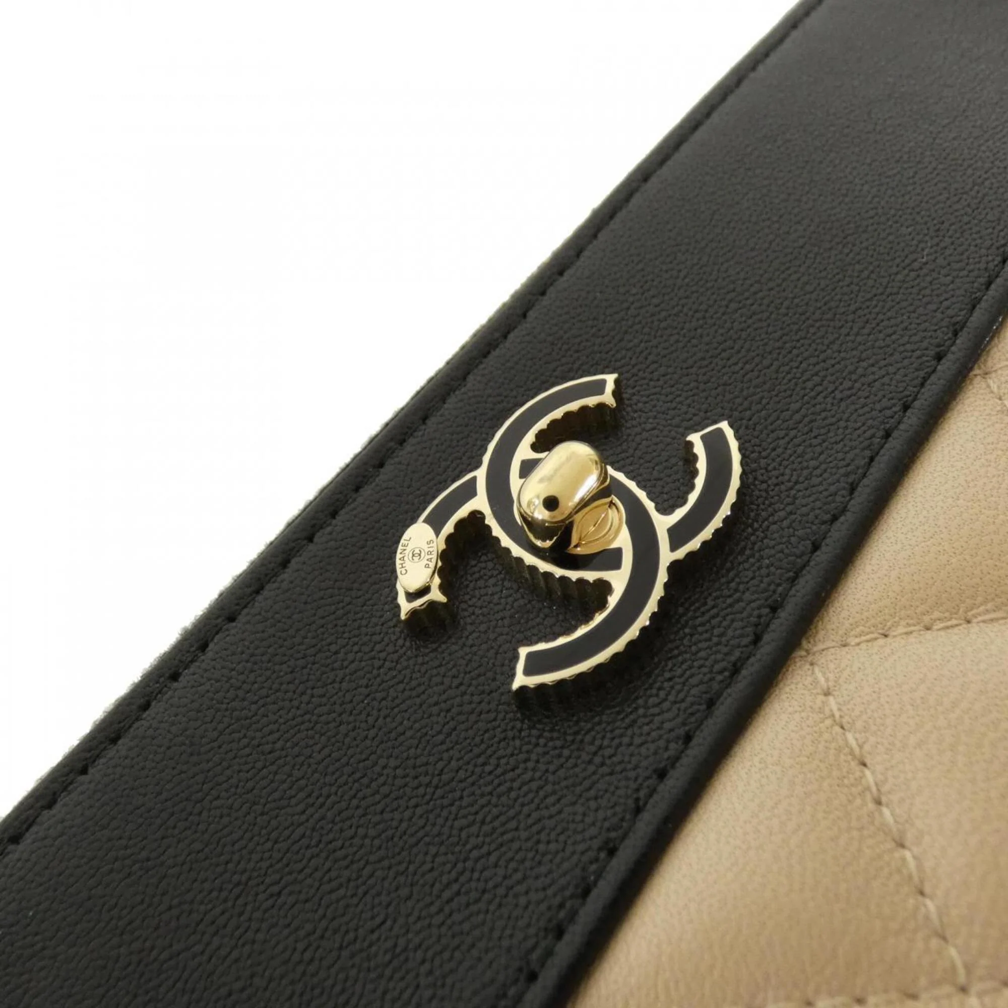 Mademoiselle Vintage O Case Clutch Quilted Sheepskin Large - Image 5