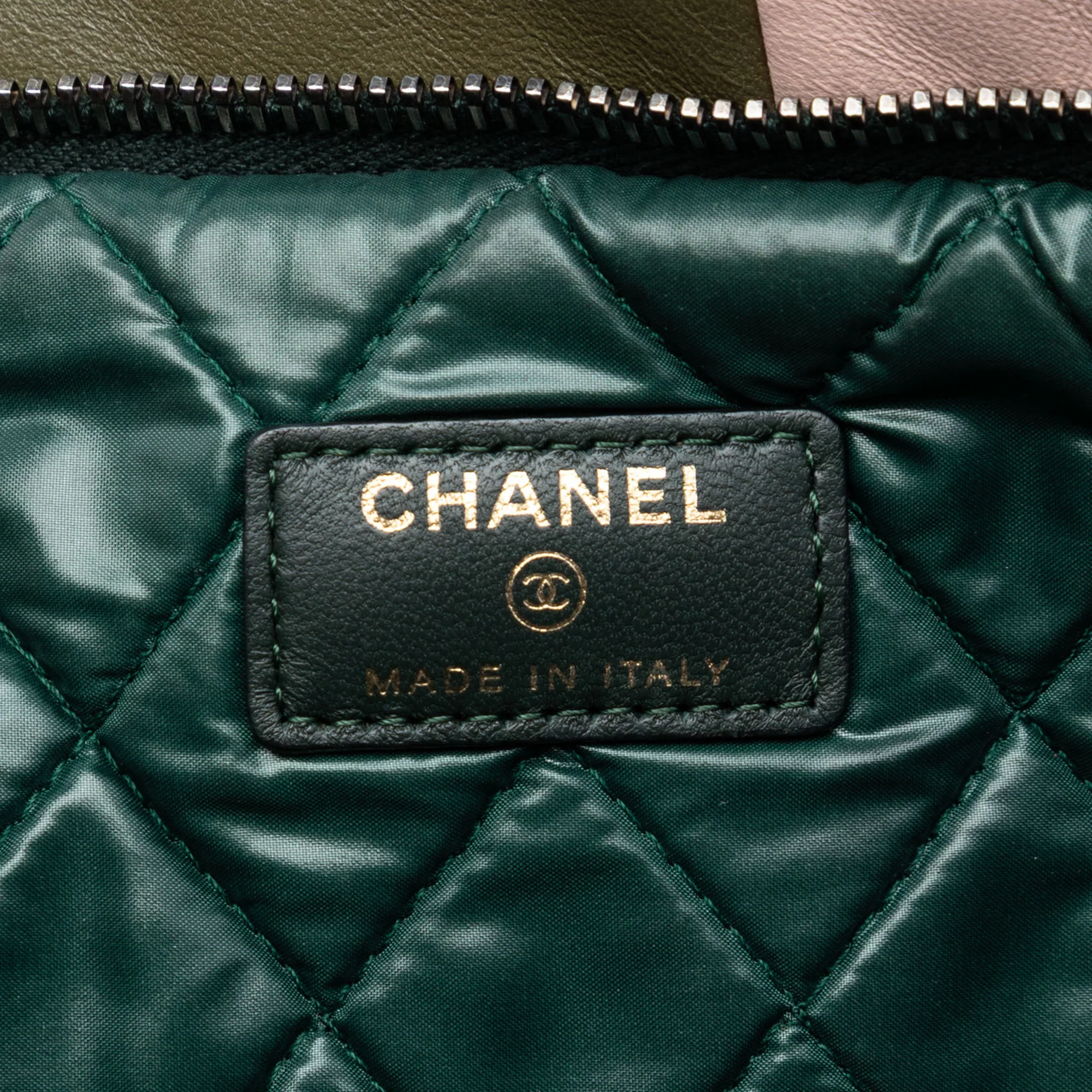 O Case Clutch Colorblock Quilted Leather Large - Image 5