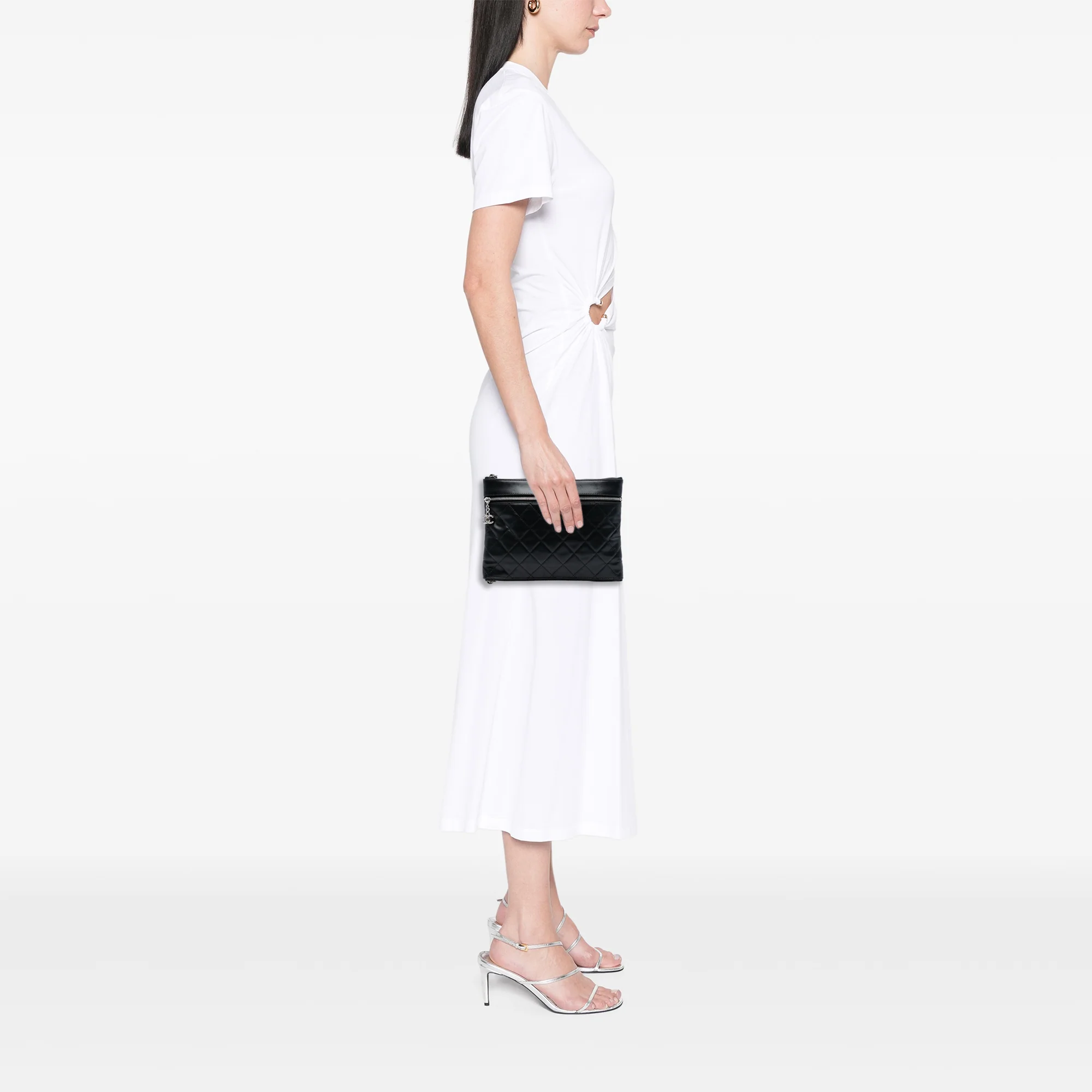 O Case Clutch Quilted Lambskin Medium - Image 7