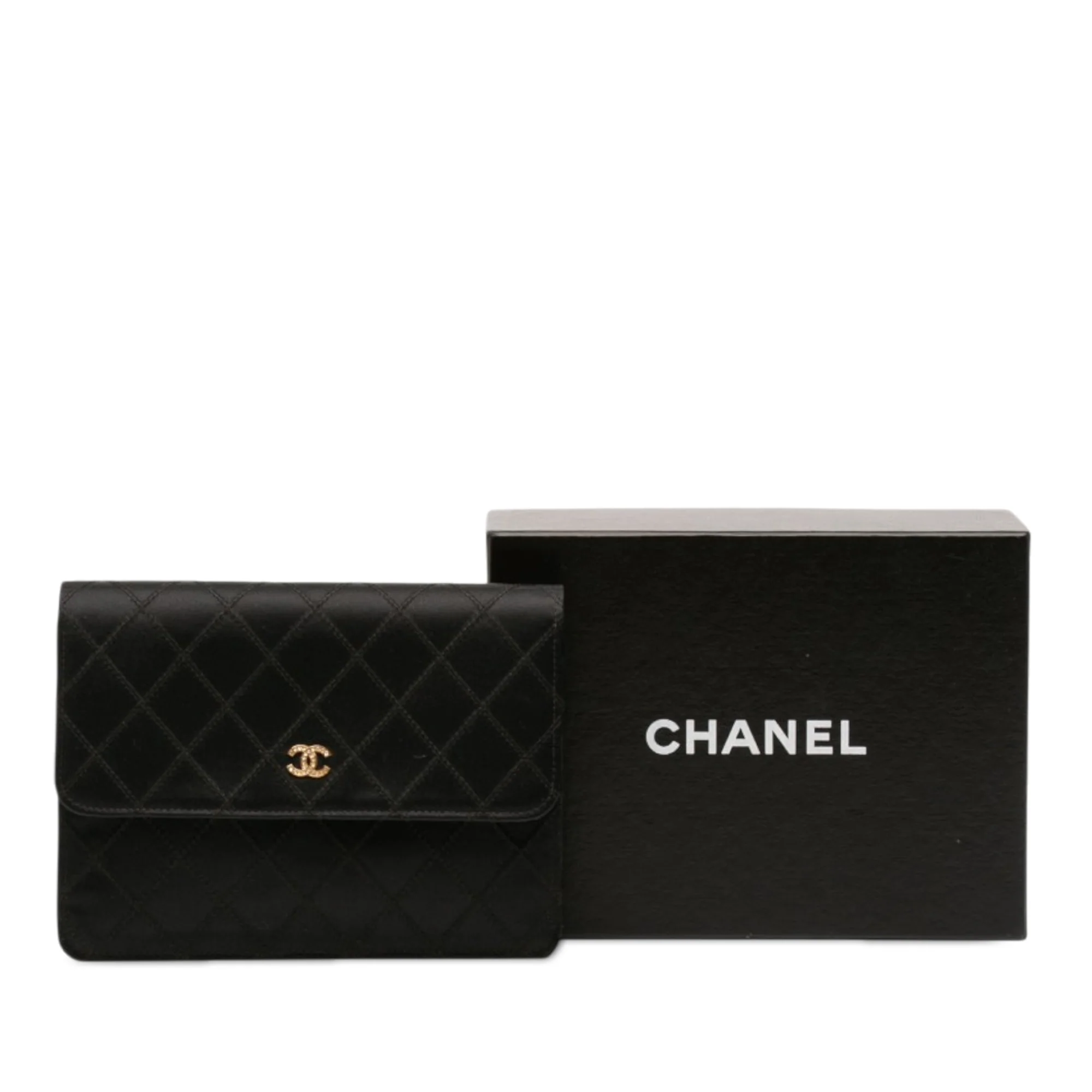Square Wallet on Chain Quilted Lambskin - Image 7