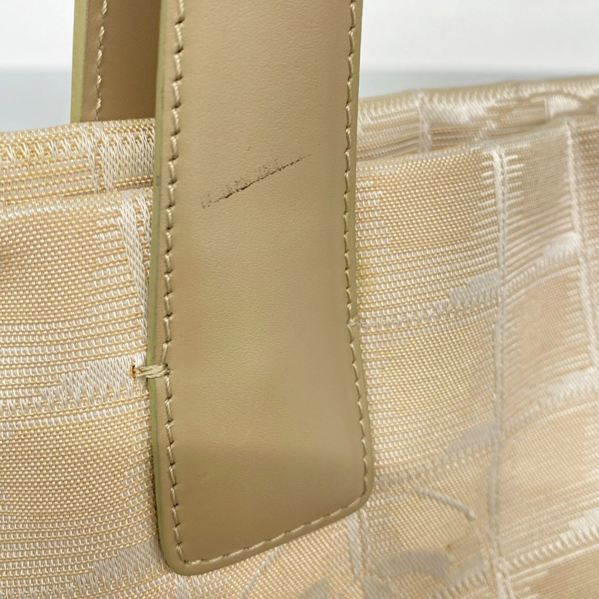 Travel Line Tote Nylon Medium - Image 8