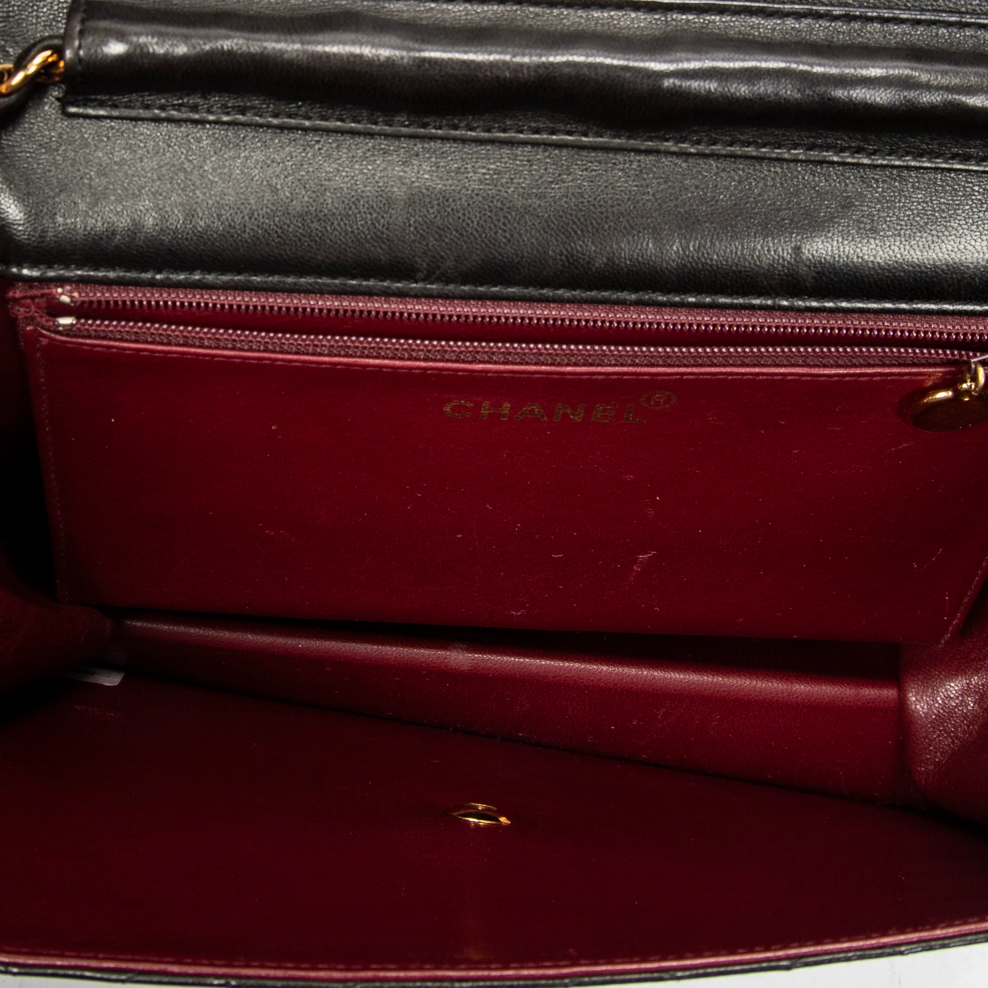 Vintage Clutch with Chain Quilted Leather Medium - Image 9