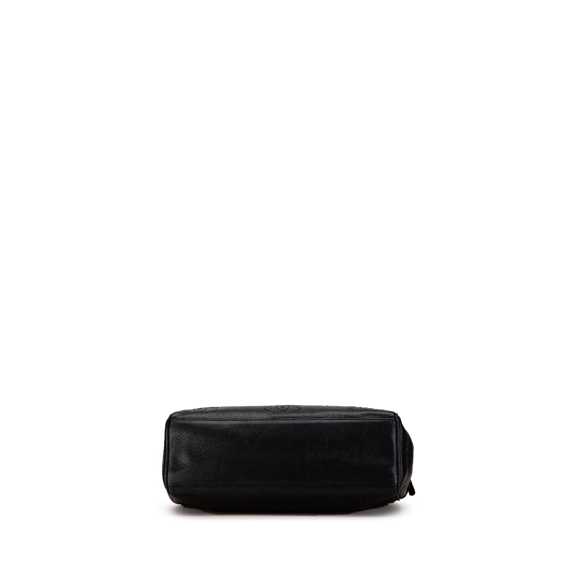 Vintage Stitched CC Shoulder Bag Caviar Medium - Image 4