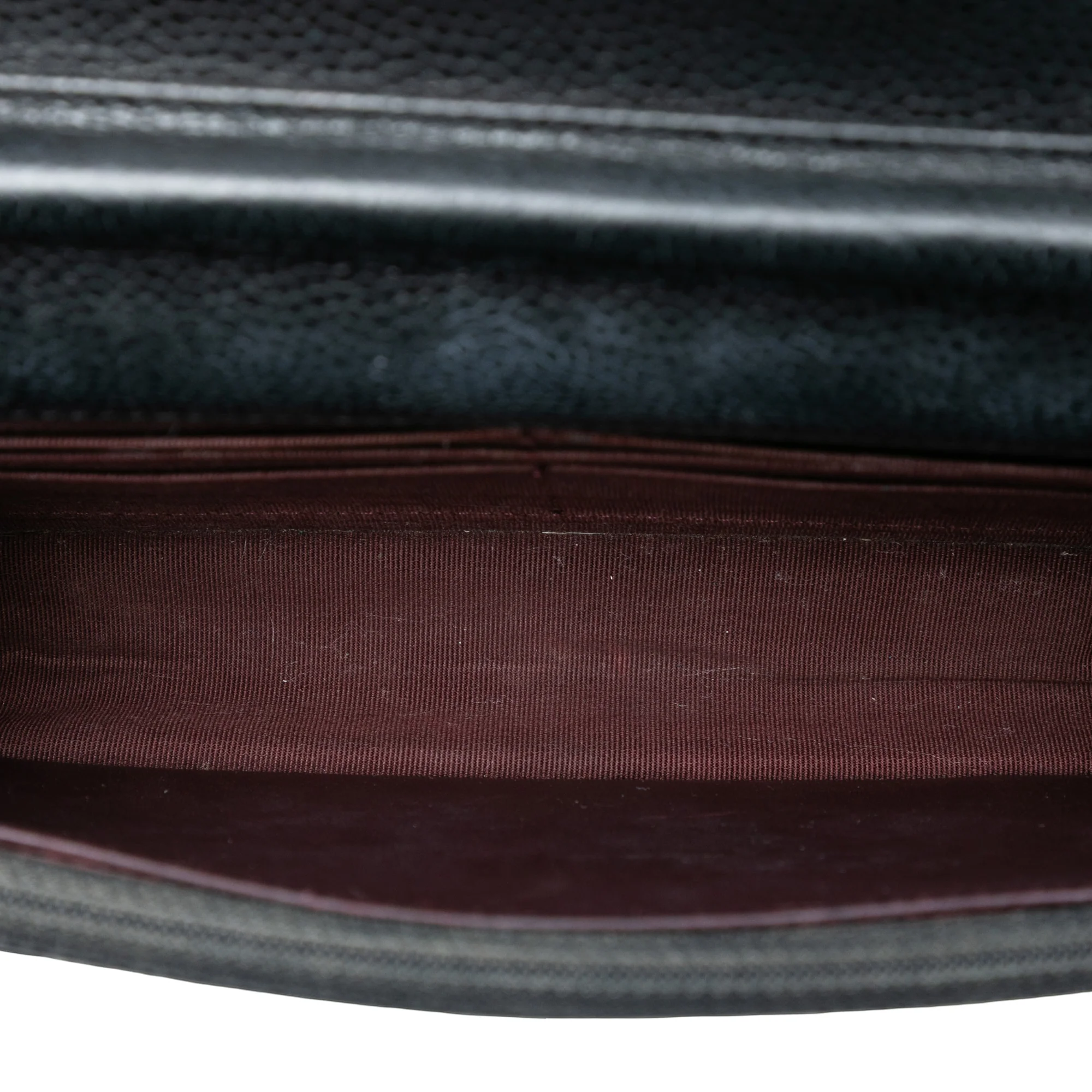 Wallet on Chain Quilted Caviar - Image 4