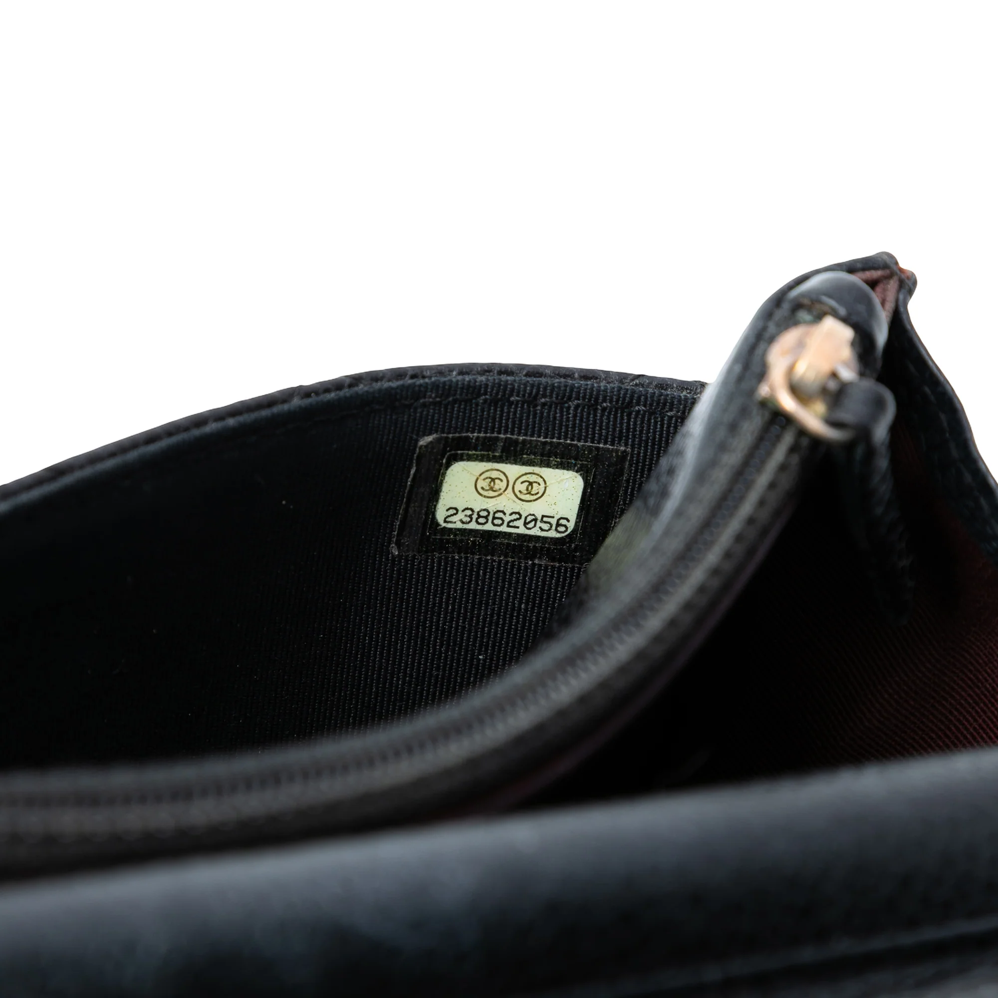 Wallet on Chain Quilted Caviar - Image 5