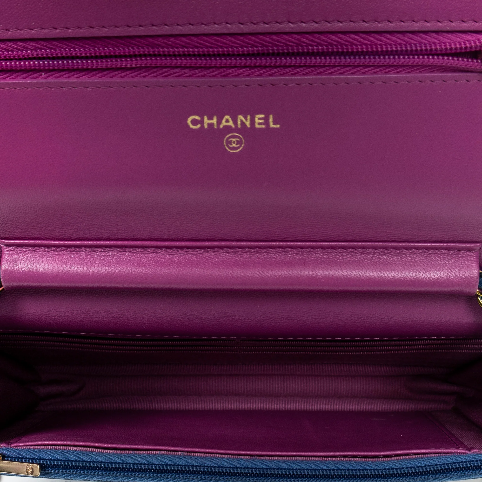 Wallet on Chain Quilted Lambskin - Image 9