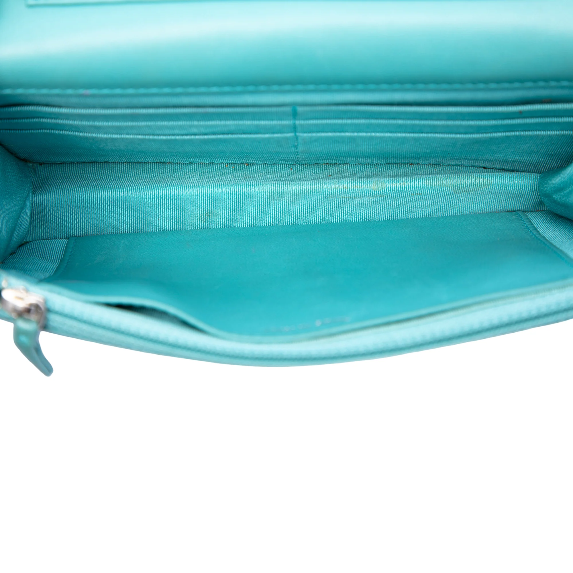 Wallet on Chain Quilted Lambskin - Image 4