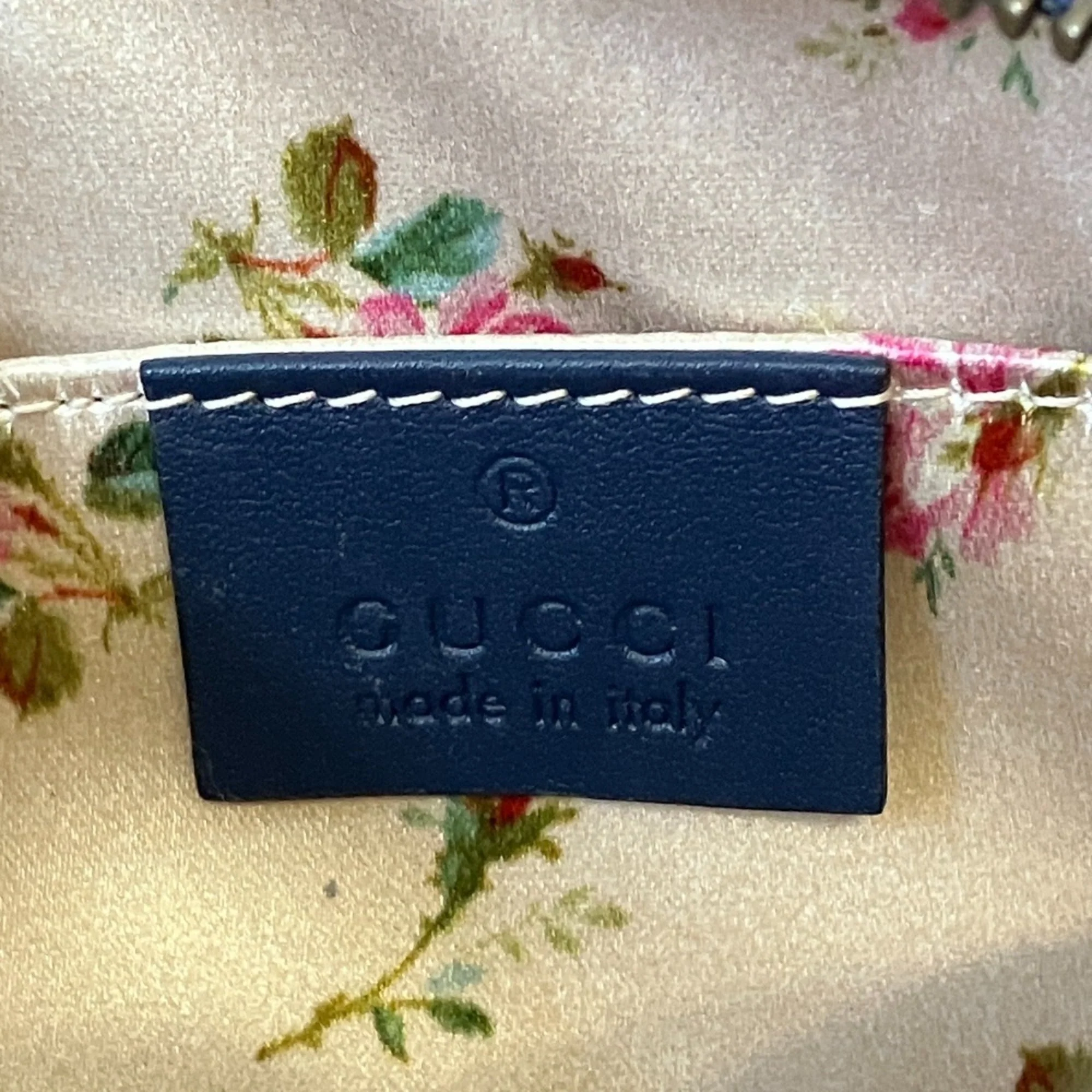 GG Marmont Shoulder Bag Embroidered Matelasse Denim Small - Image 7