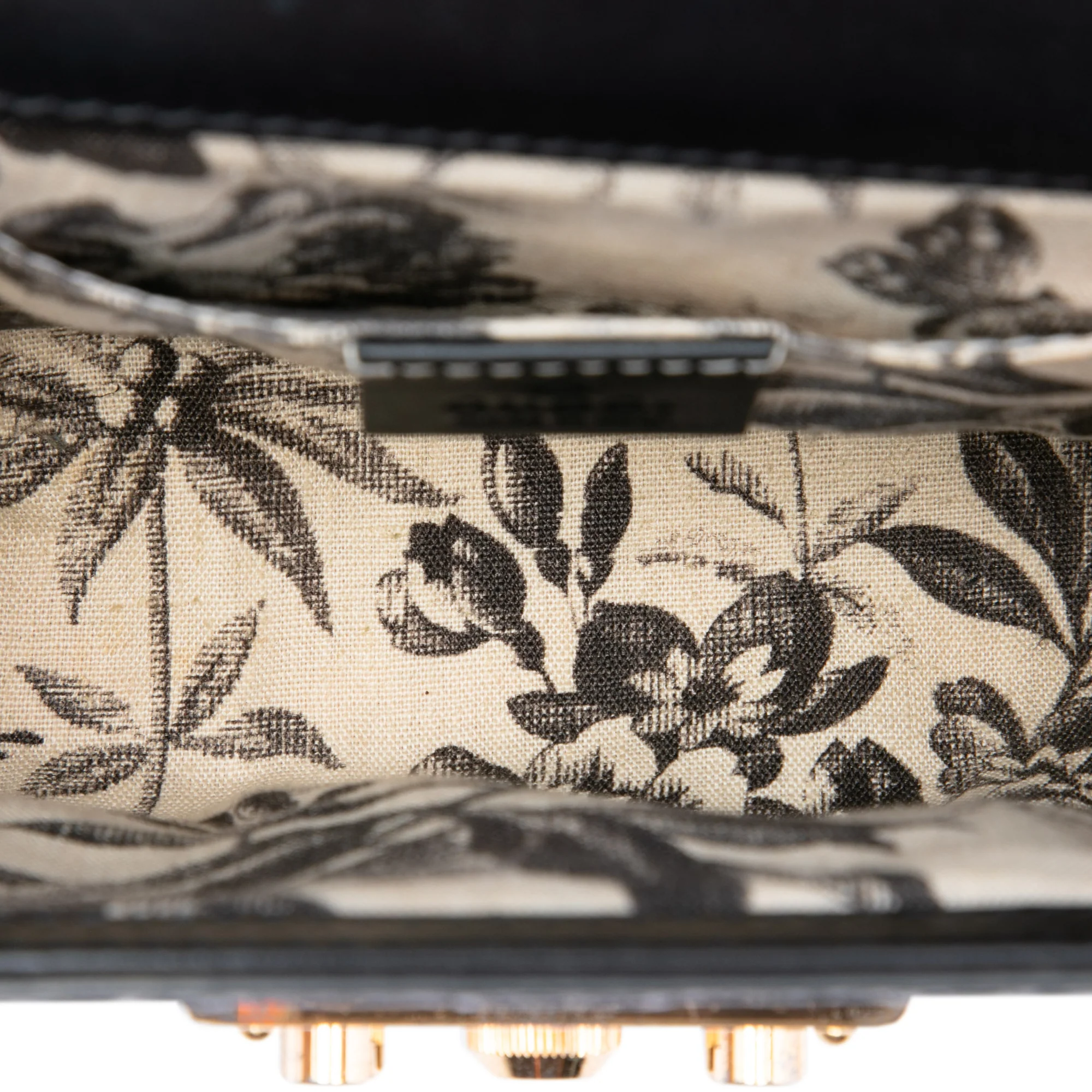 Padlock Shoulder Bag Guccissima Leather Small - Image 4