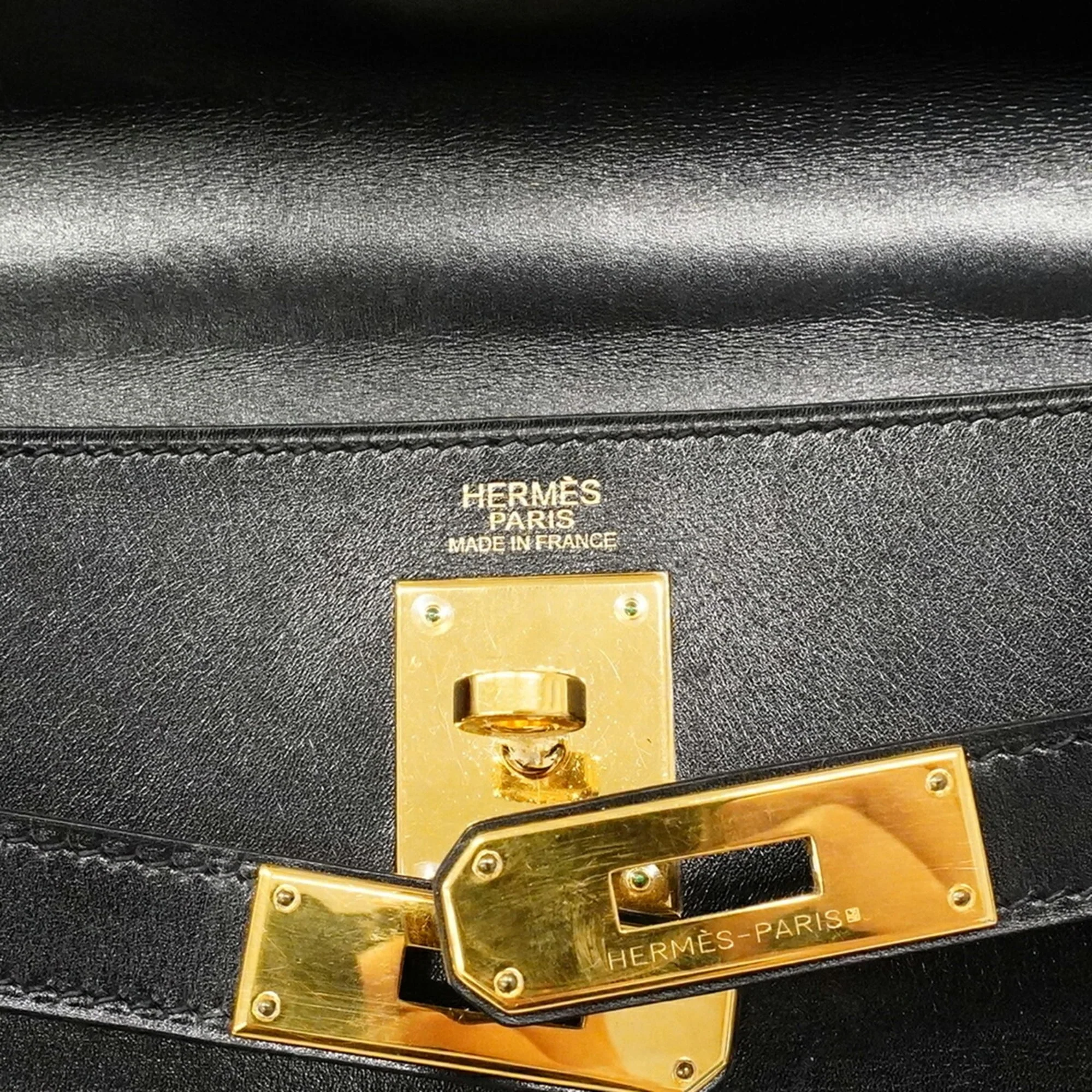Kelly Handbag Black Box Calf with Gold Hardware 32 - Image 5
