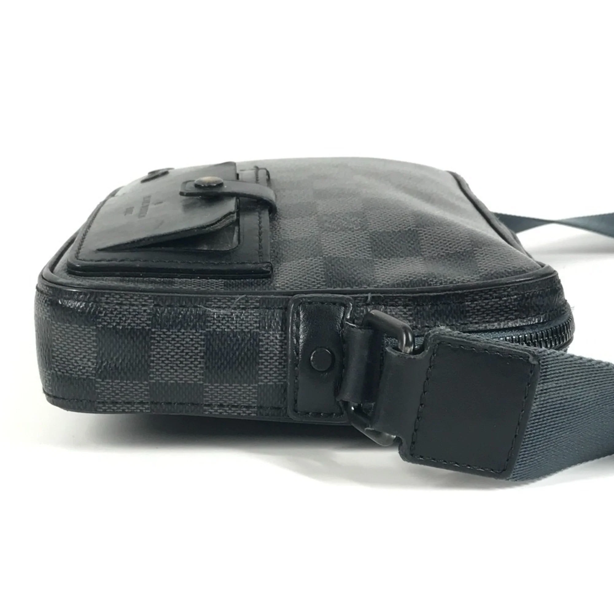 Alpha Messenger Bag Damier Graphite - Image 4