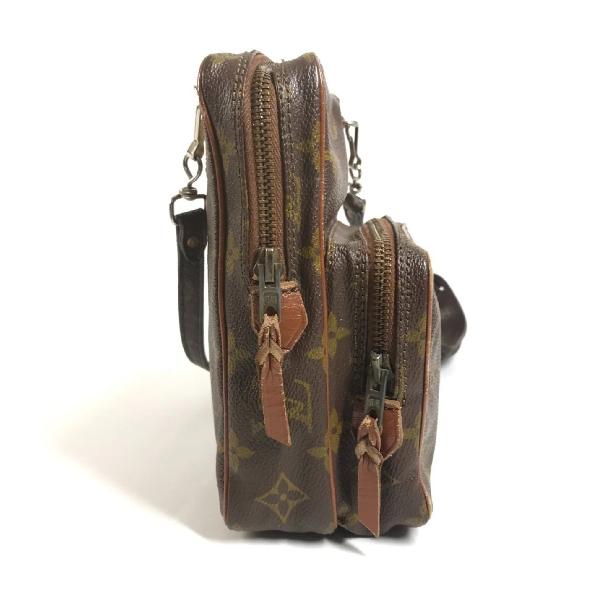 Amazone Bag Monogram Canvas - Image 4