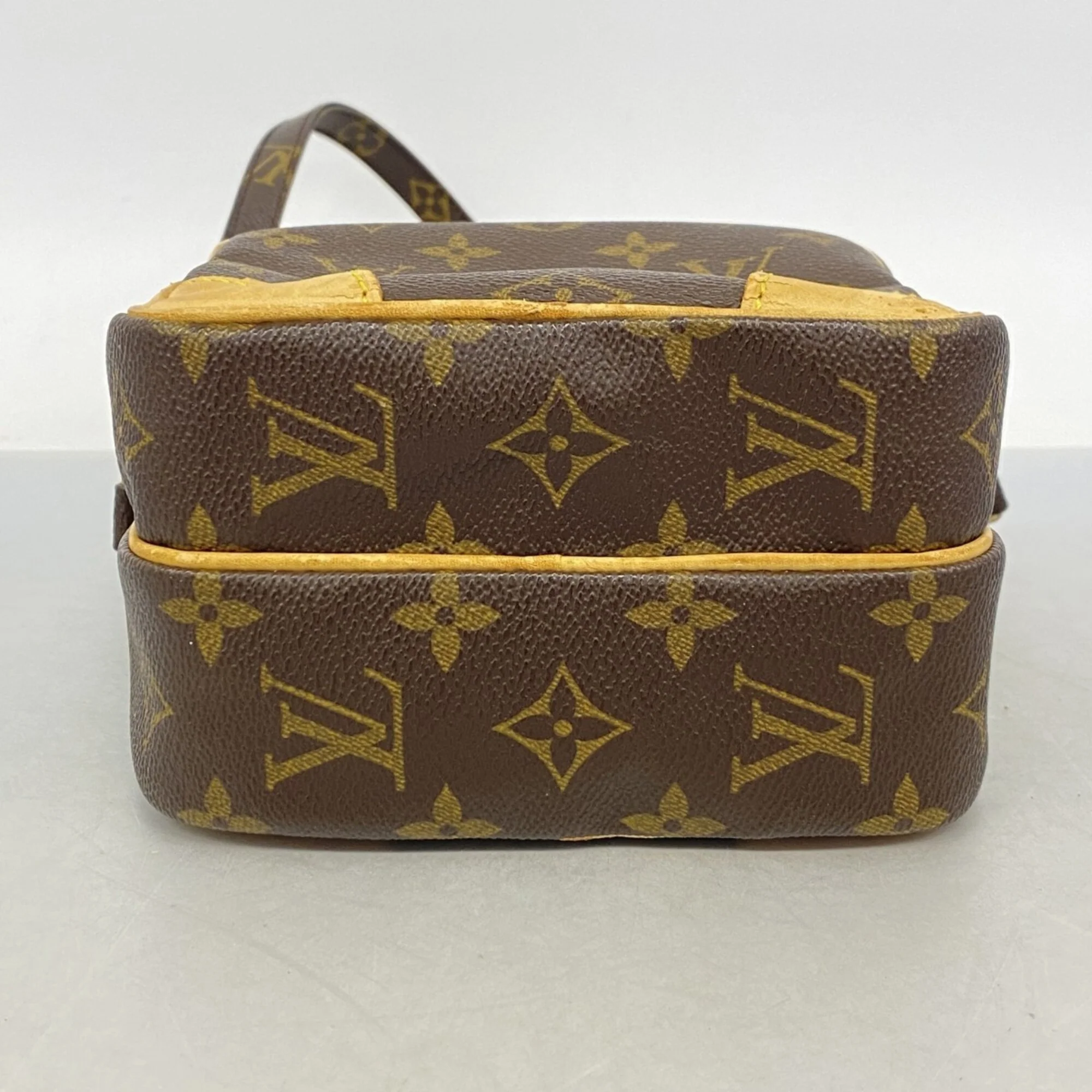 Amazone Bag Monogram Canvas - Image 3