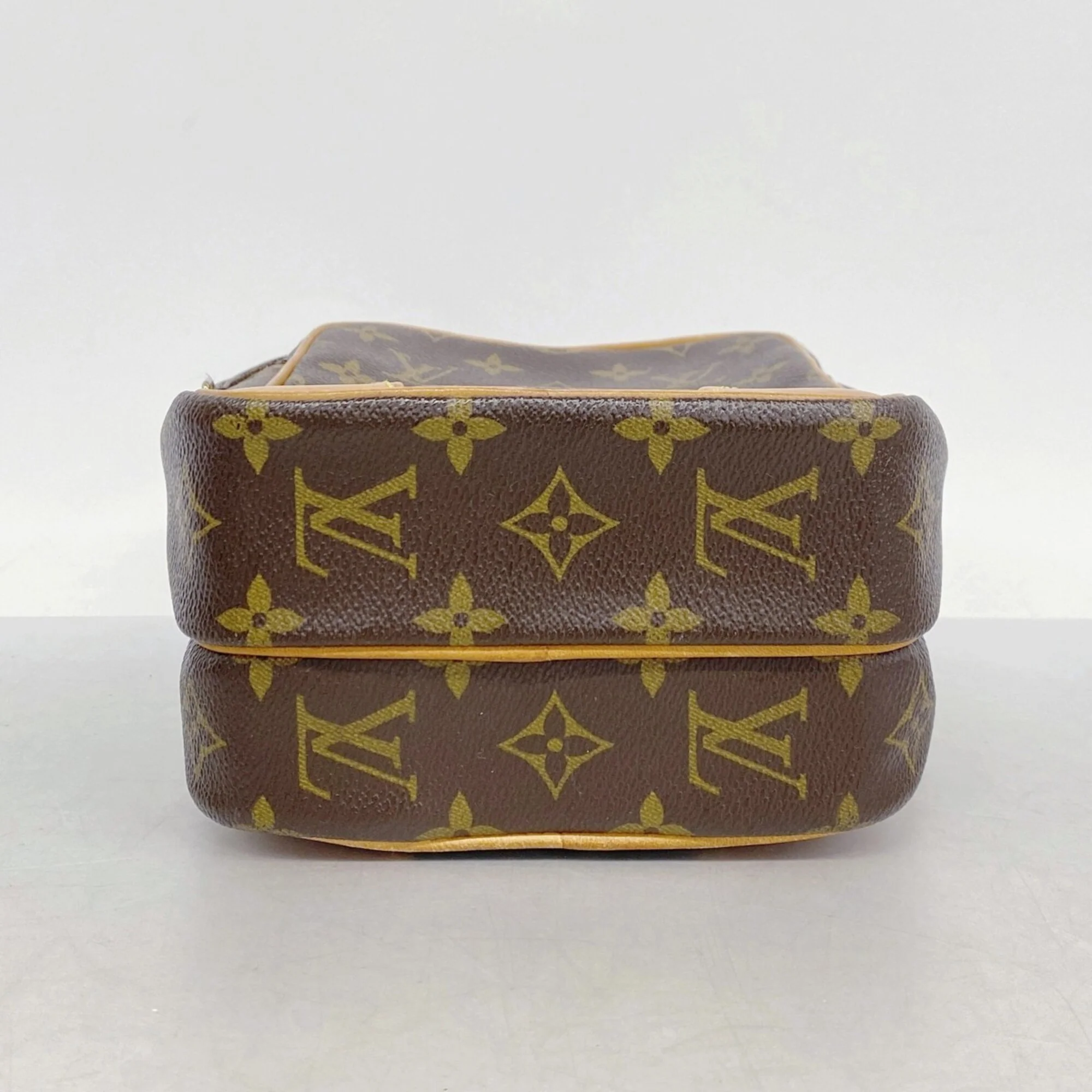 Amazone Bag Monogram Canvas - Image 3