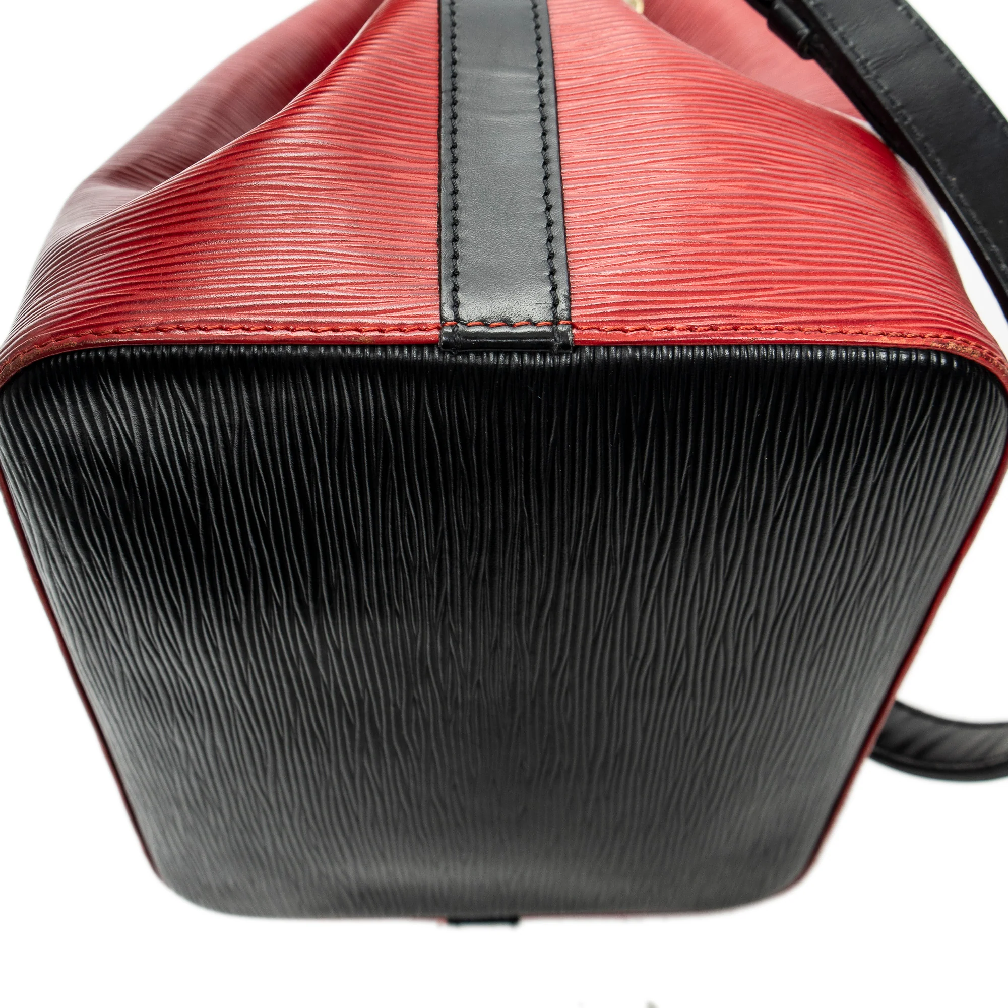 Bicolor Petit Noe Handbag Epi Leather - Image 7