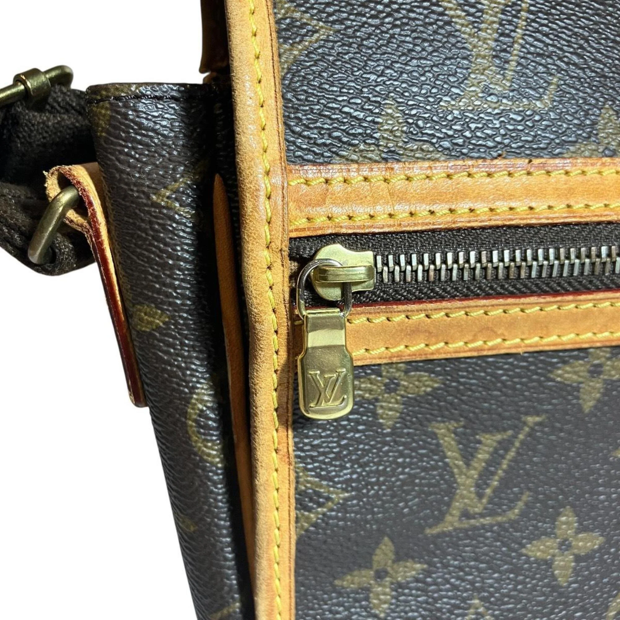 Bosphore Messenger Bag Monogram Canvas PM - Image 8
