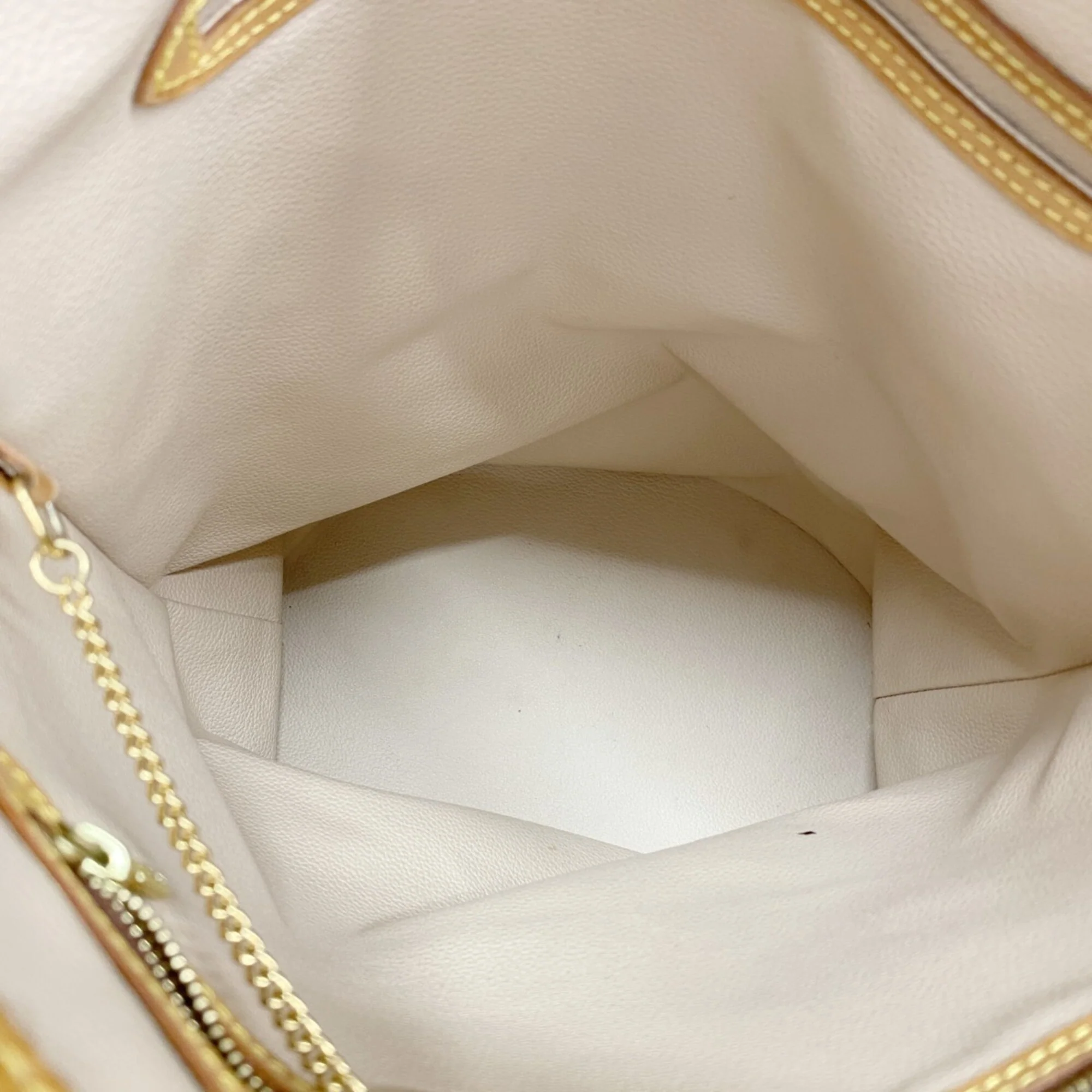 Bucket Bag Monogram Canvas GM - Image 4