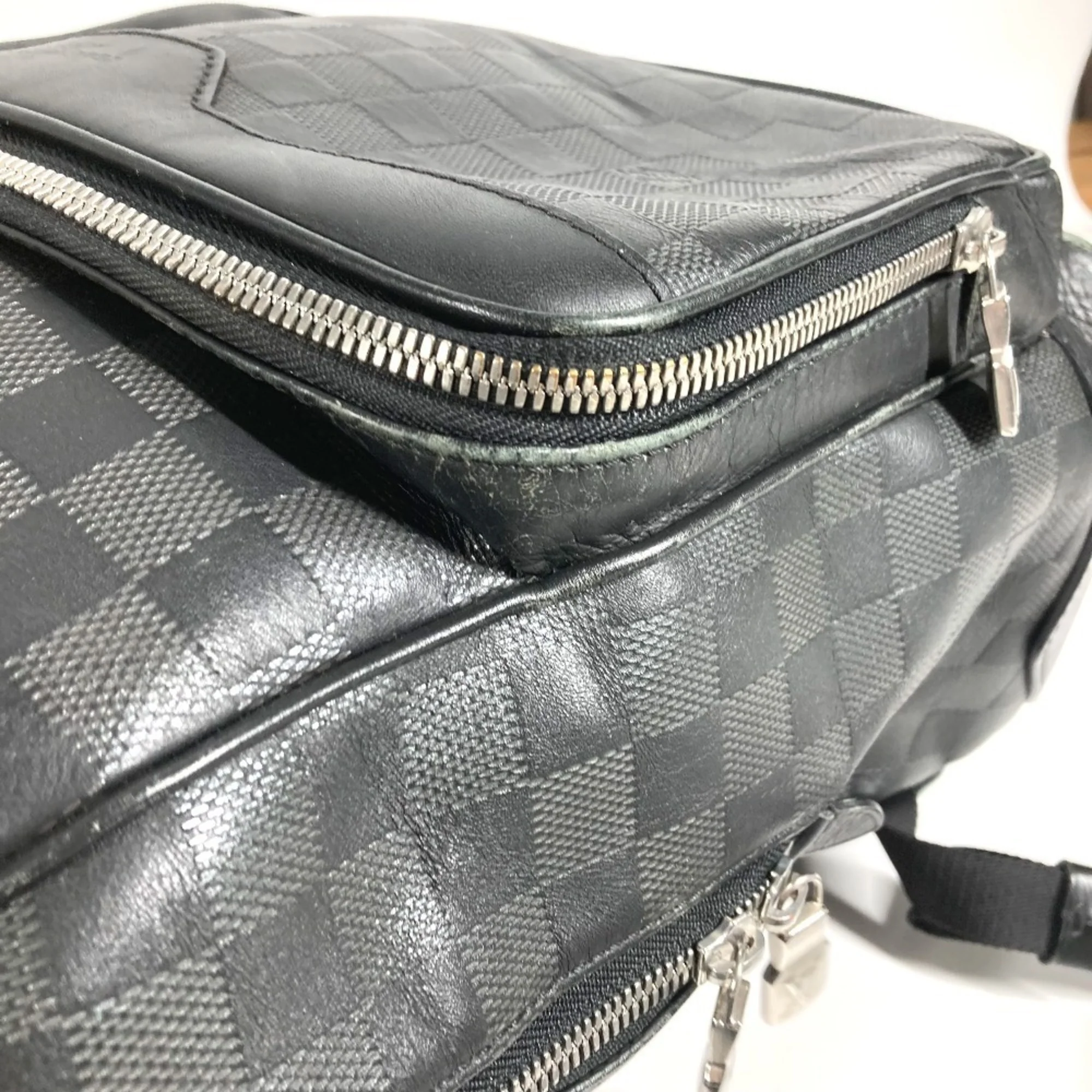 Campus Backpack Damier Infini Leather - Image 6