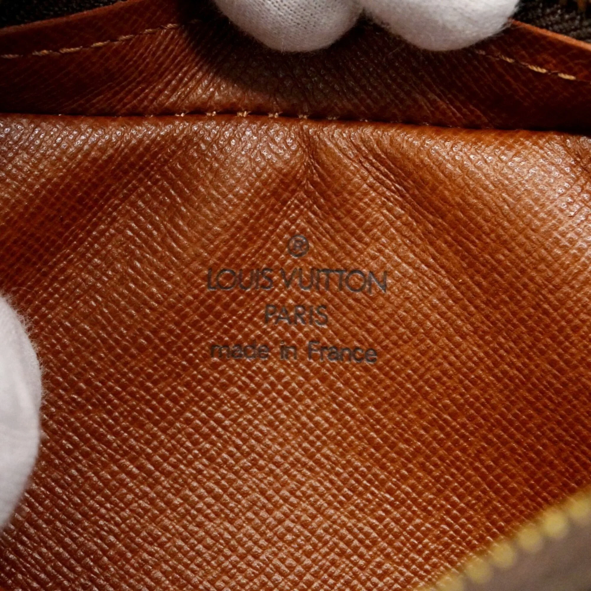 Cite Pochette Monogram Canvas - Image 5