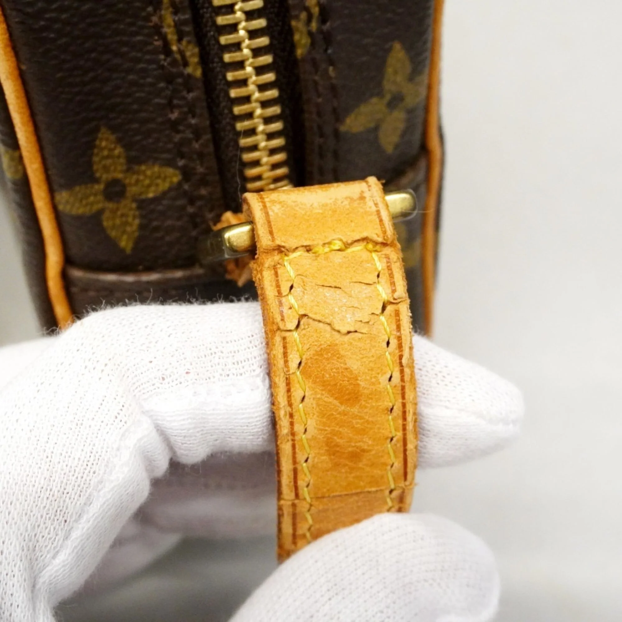 Cite Pochette Monogram Canvas - Image 7