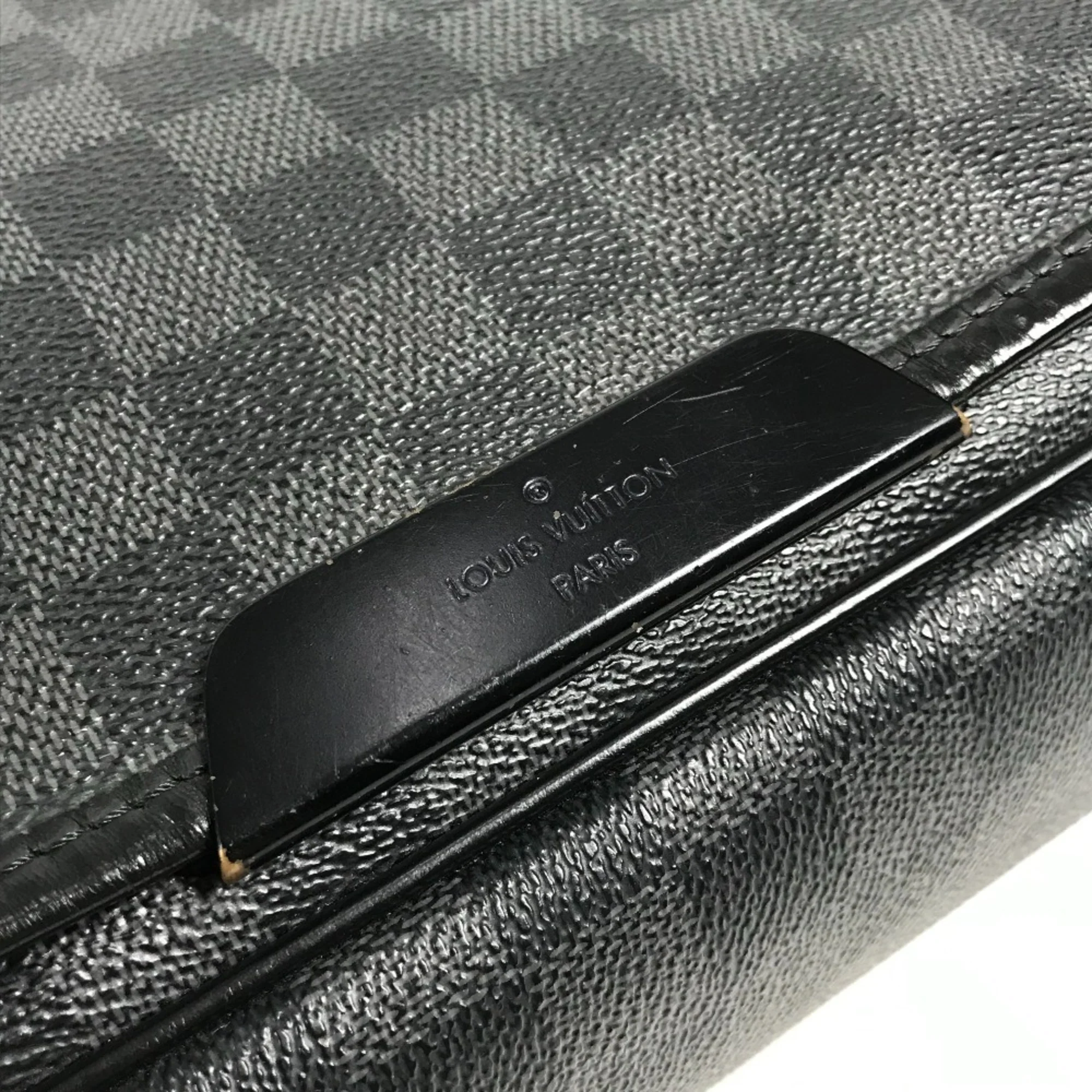 Daniel Messenger Bag Damier Graphite MM - Image 8