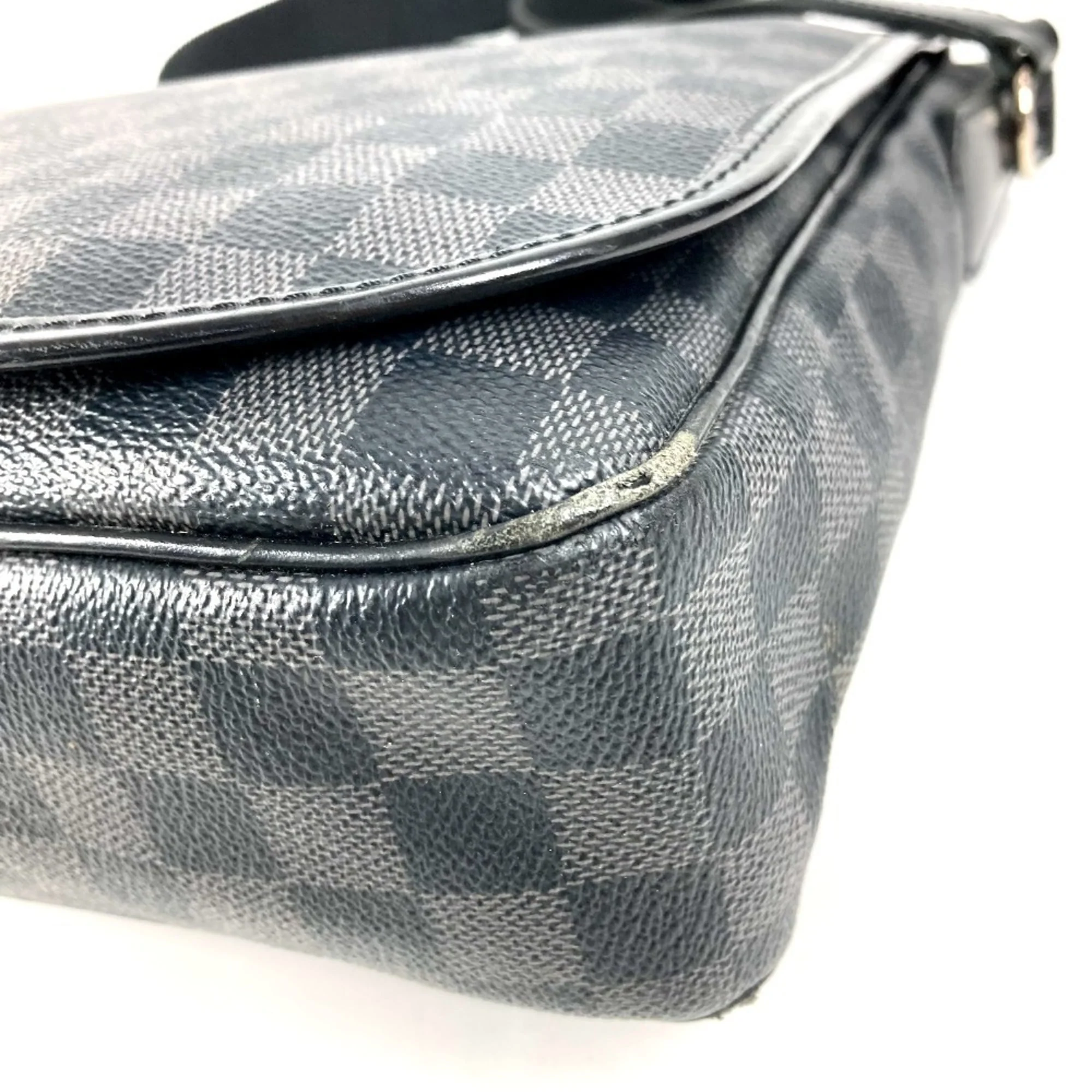 Daniel Messenger Bag Damier Graphite MM - Image 6
