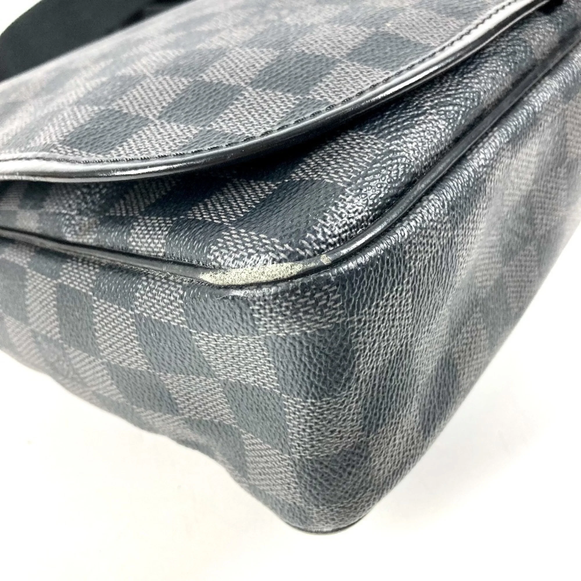 Daniel Messenger Bag Damier Graphite MM - Image 7