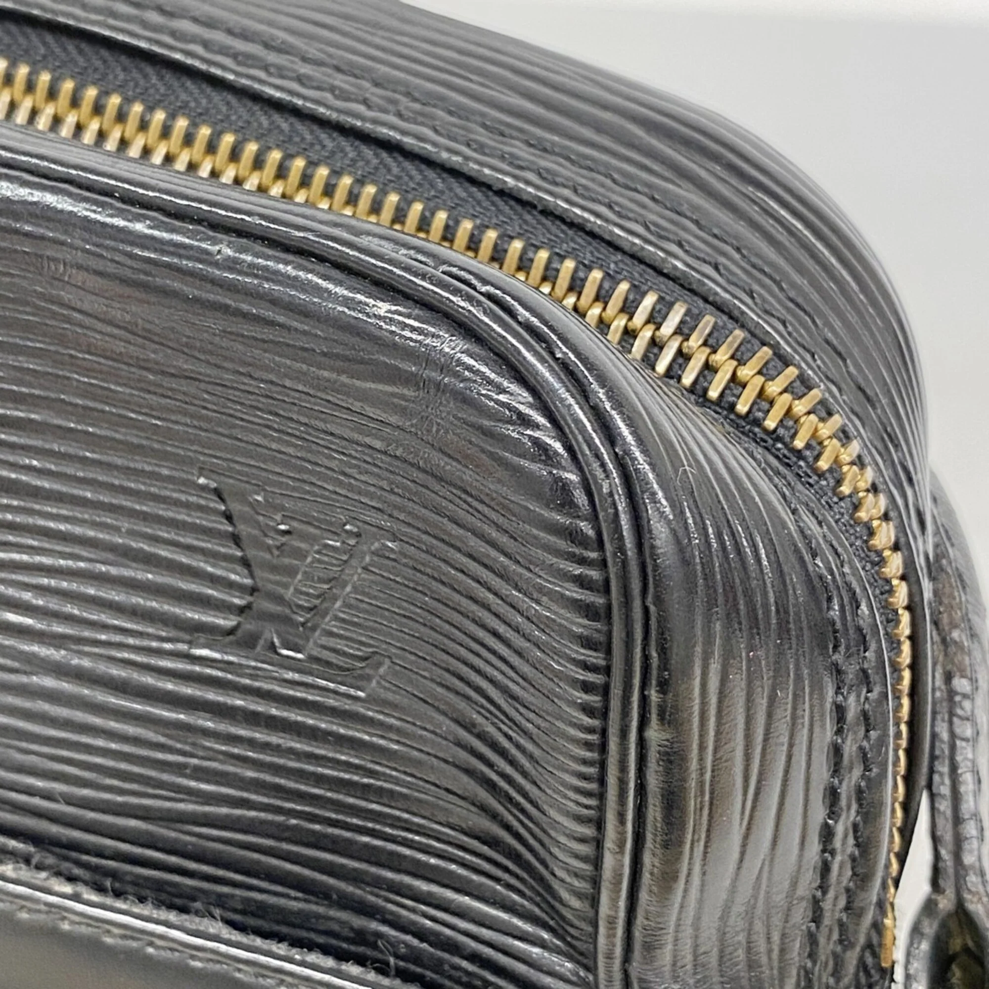 Danube Handbag Epi Leather - Image 7