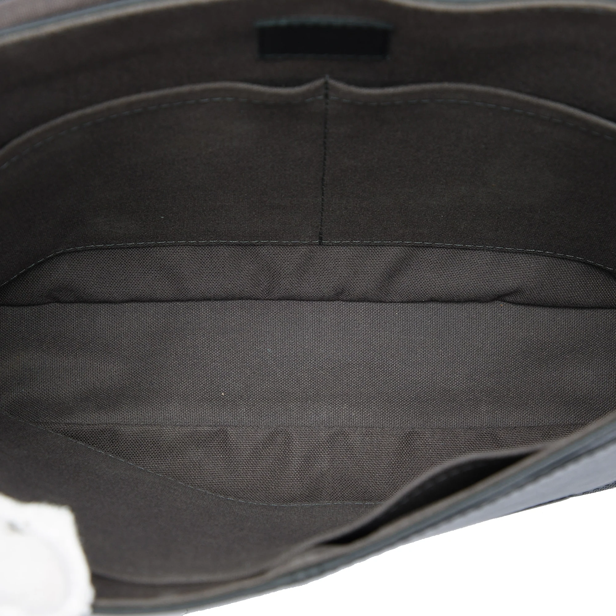 District Messenger Bag Damier Infini Leather PM - Image 4