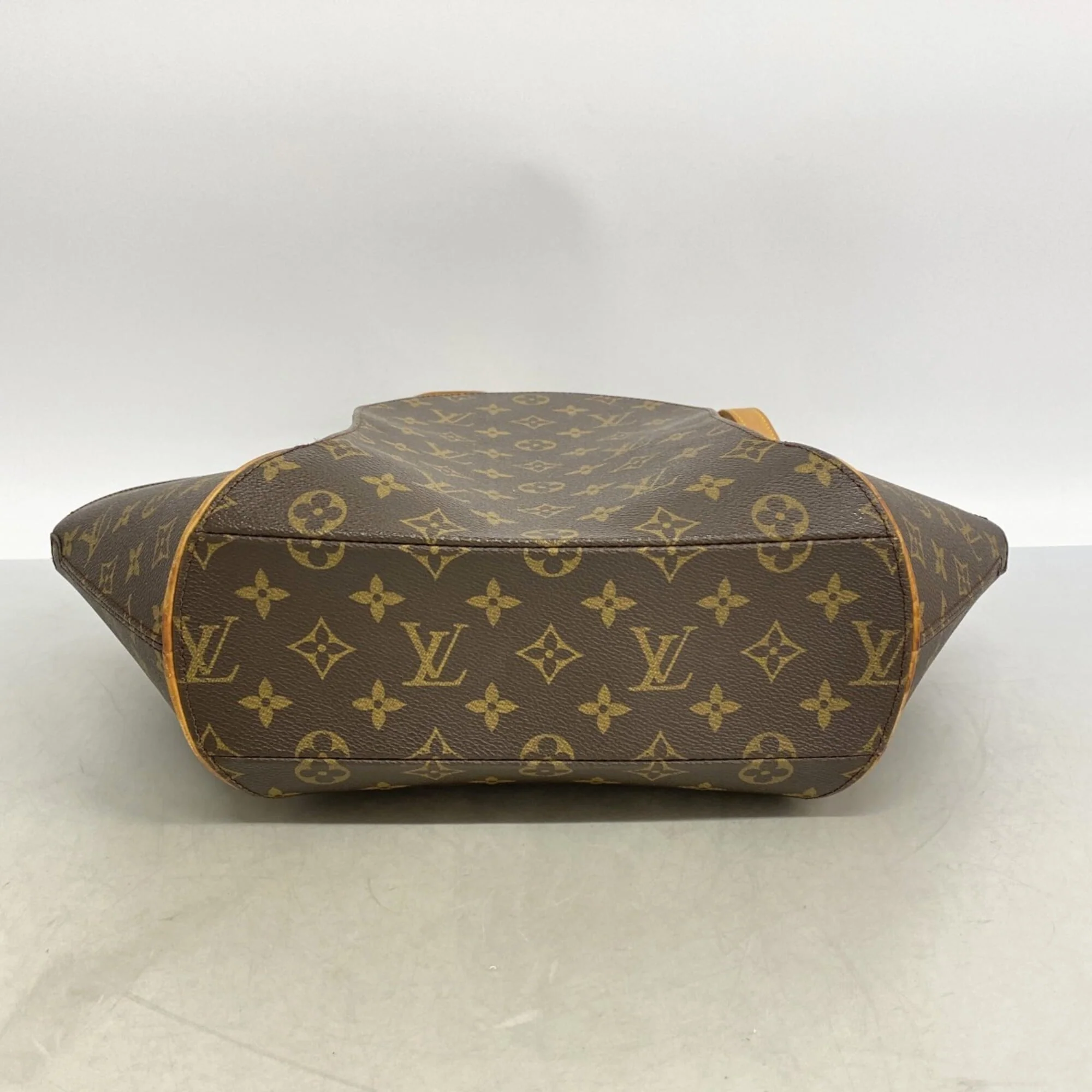 Ellipse Bag Monogram Canvas GM - Image 3