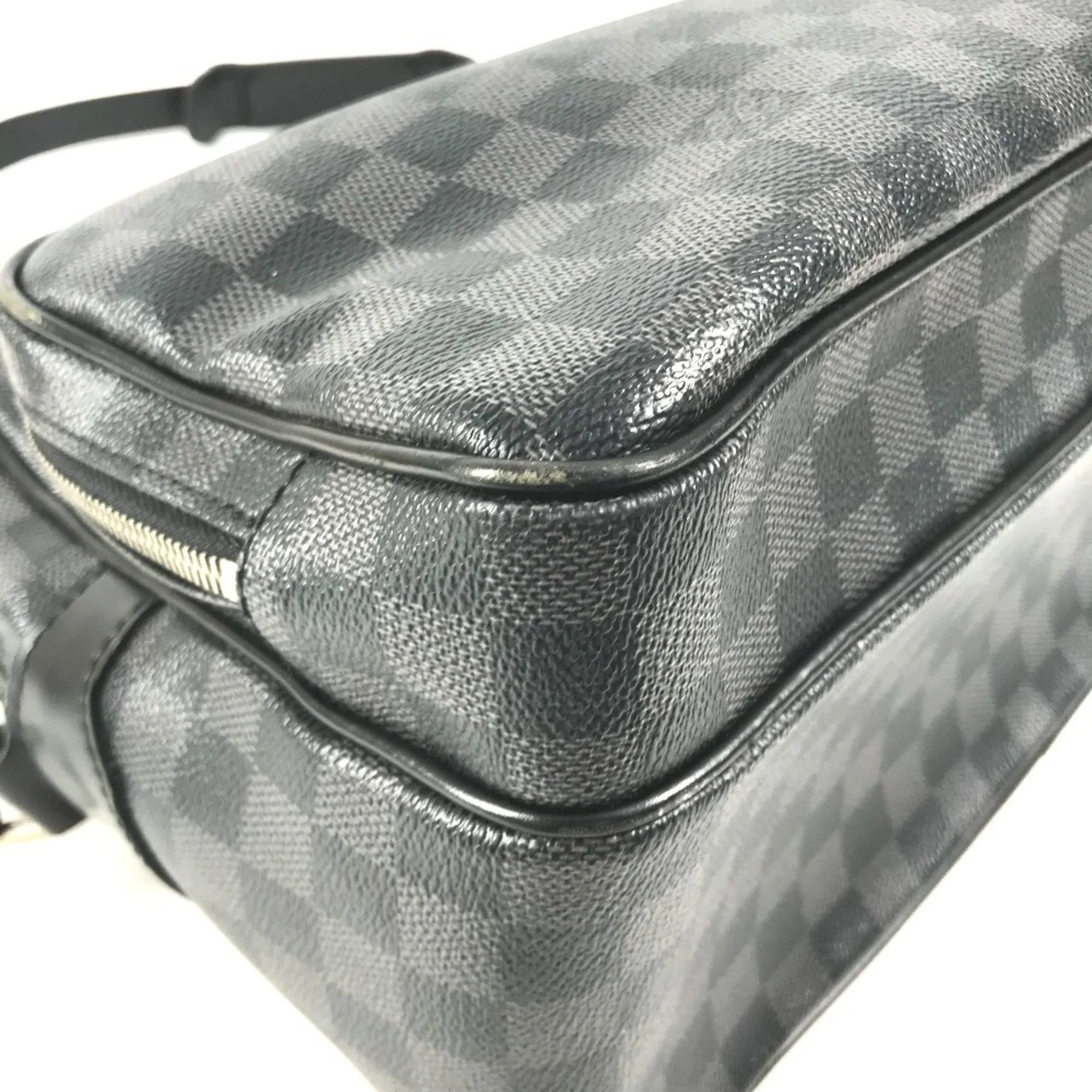 Leoh Messenger Bag Damier Graphite - Image 5