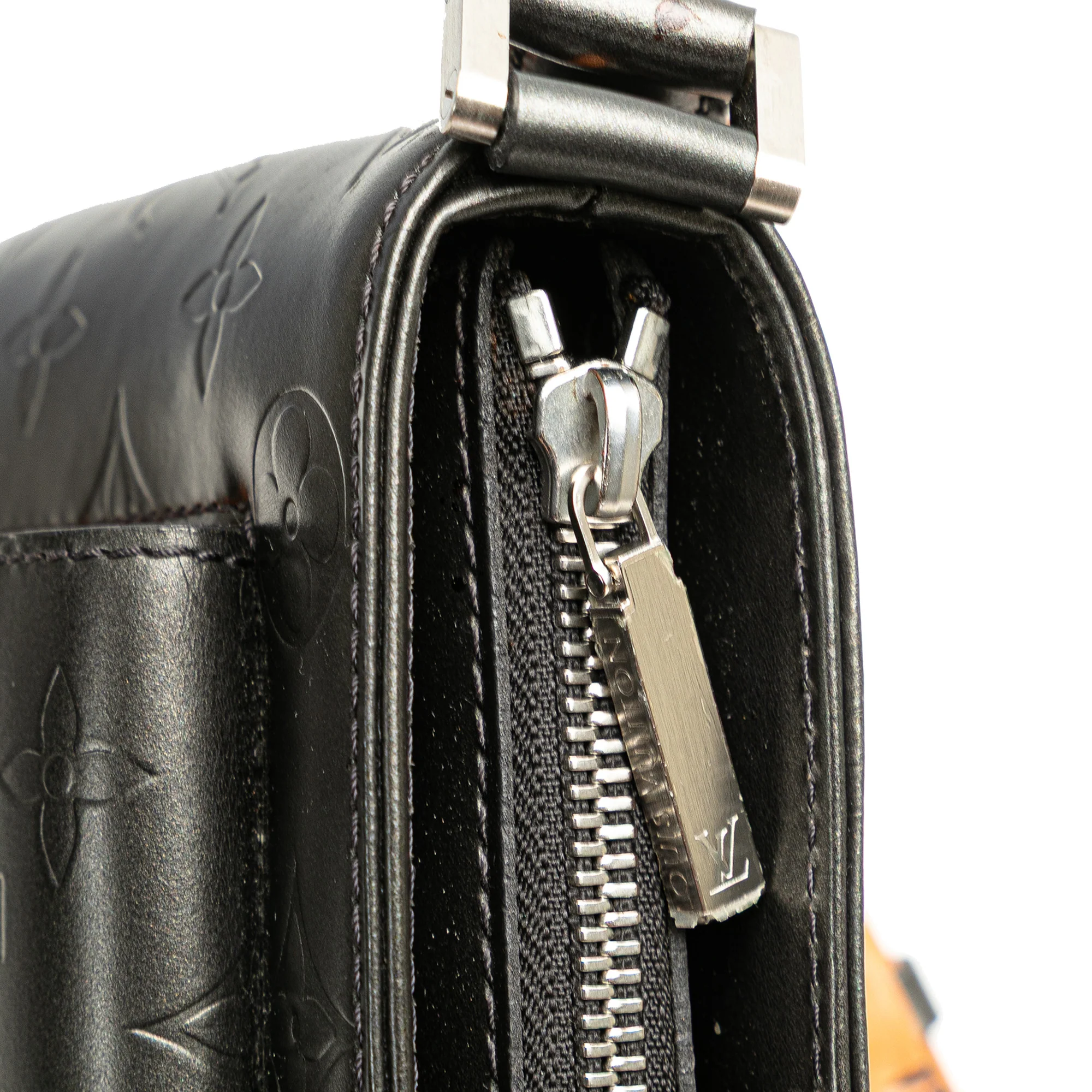 Mat Allston Handbag Monogram Vernis - Image 8
