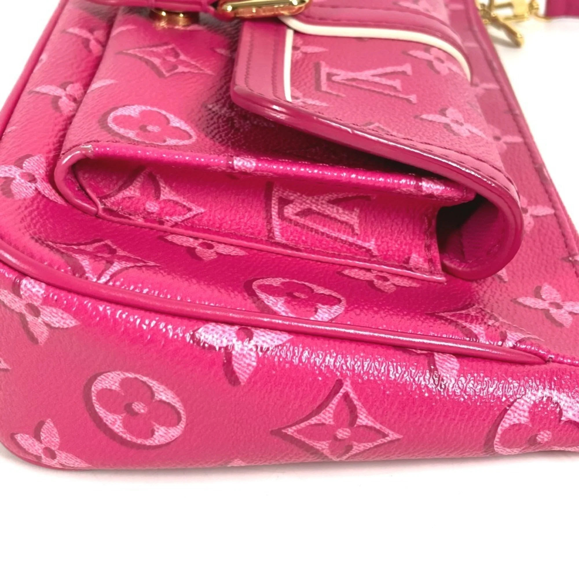 Maxi Multi Pochette Accessoires Fall for You Monogram Canvas - Image 5