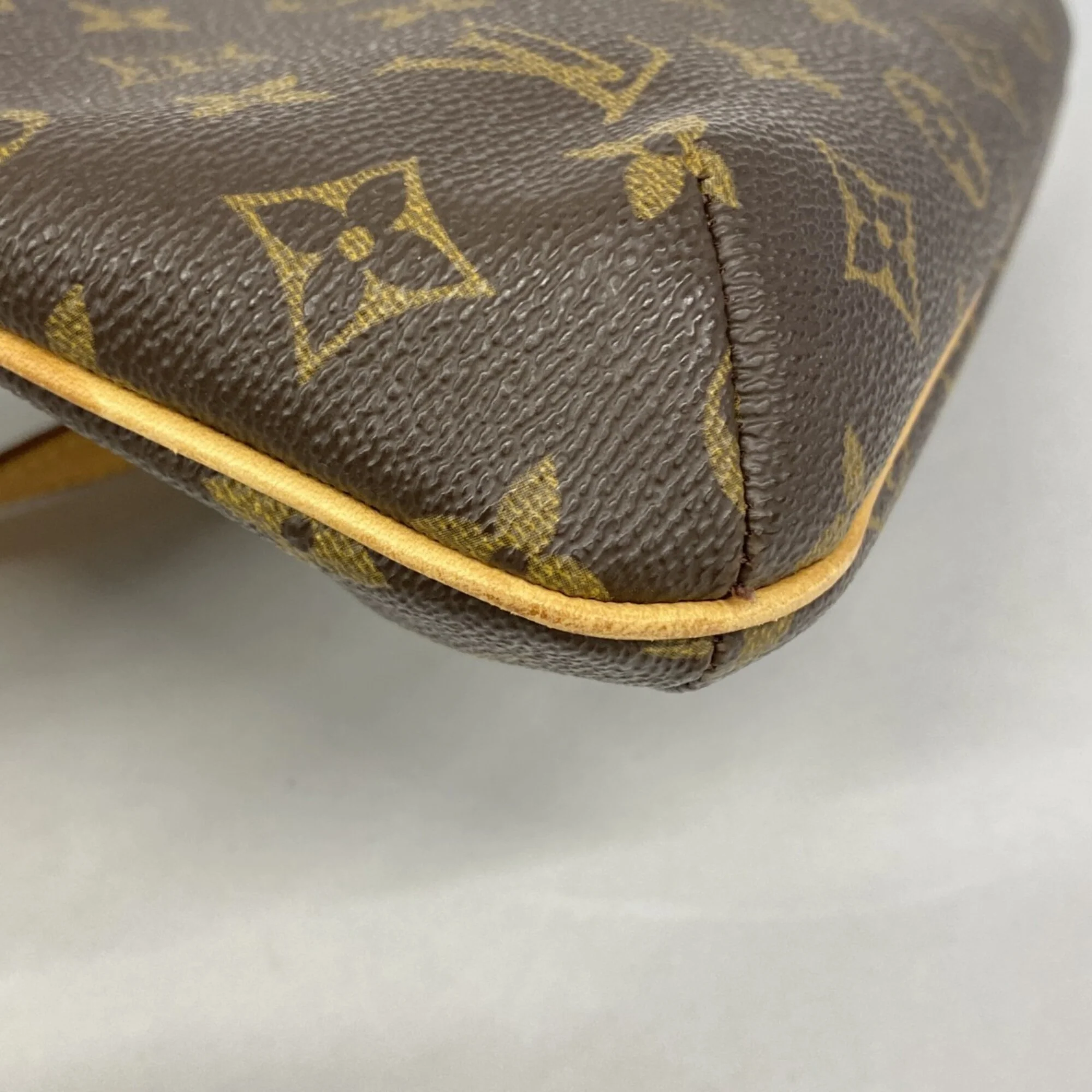 Musette Tango Handbag Monogram Canvas - Image 8