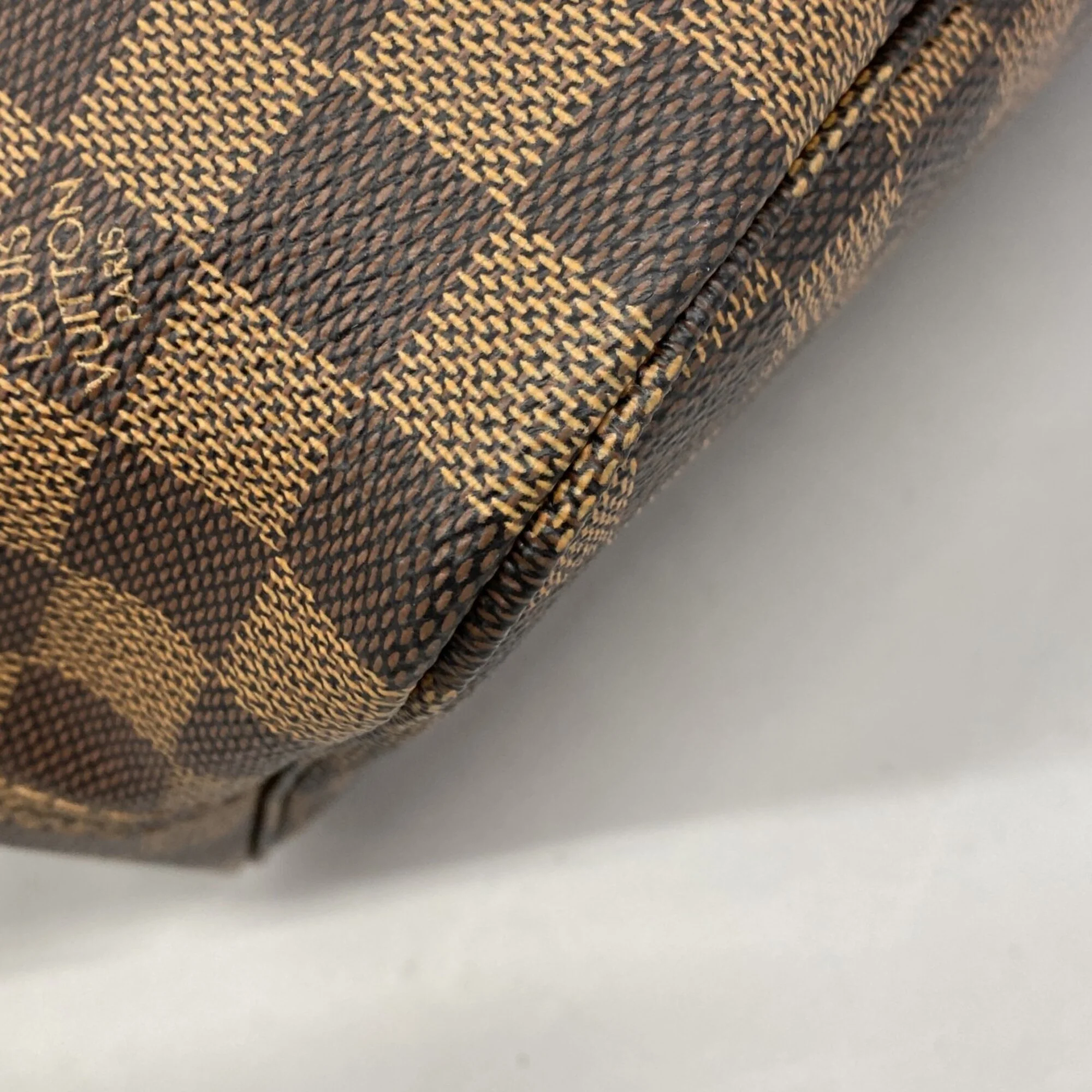 Neverfull NM Tote Damier MM - Image 6