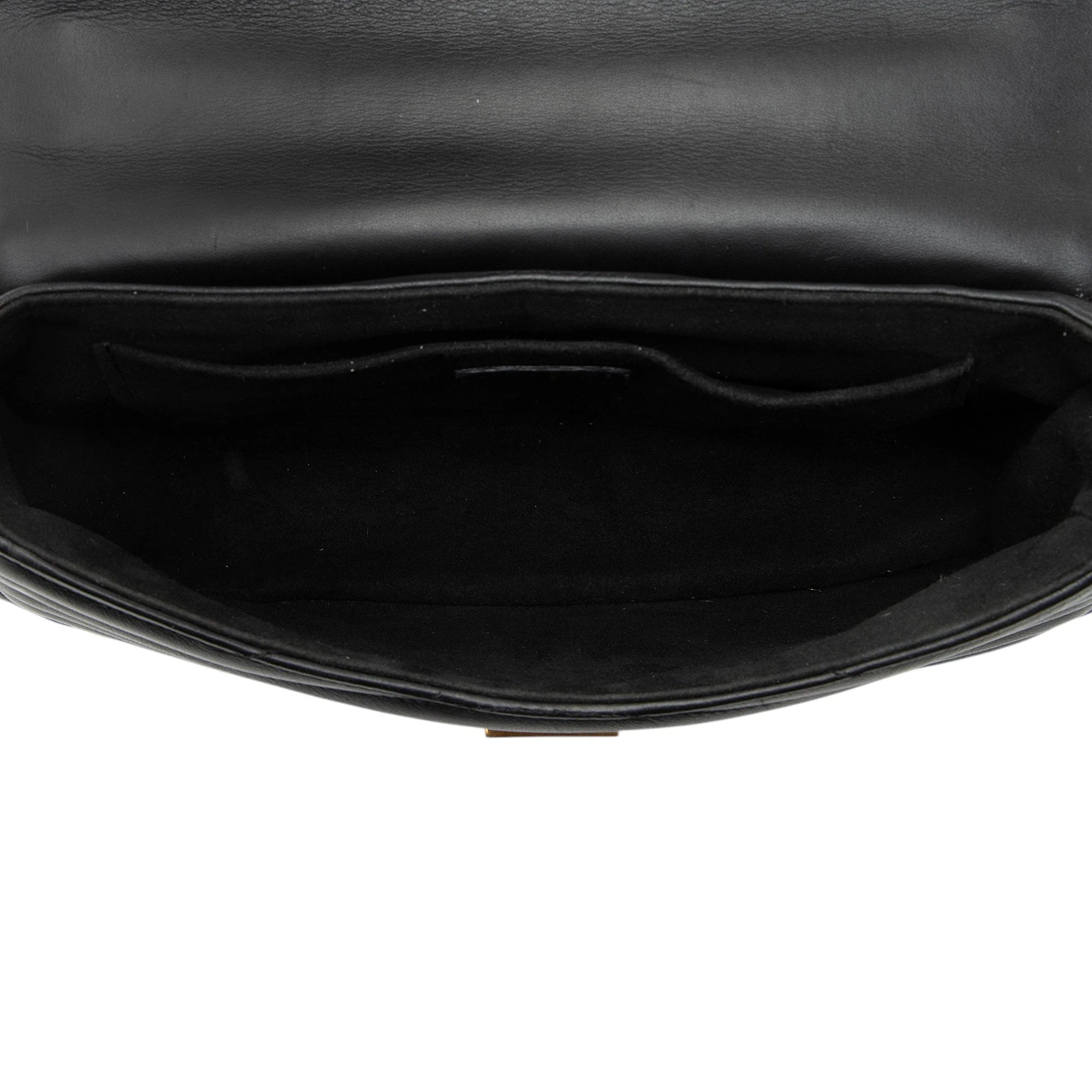 New Wave Chain Bag Quilted Leather MM - Image 7