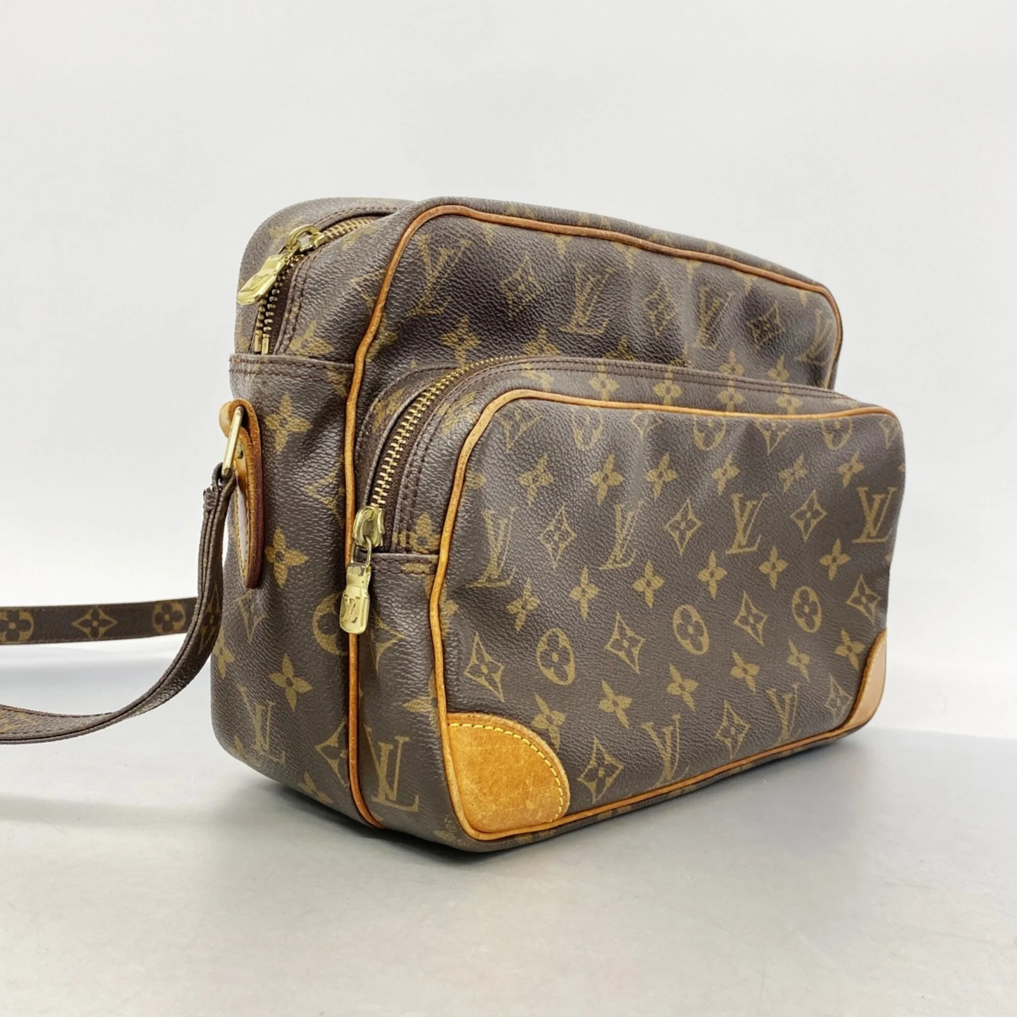 Nil Messenger Bag Monogram Canvas 28 - Image 2