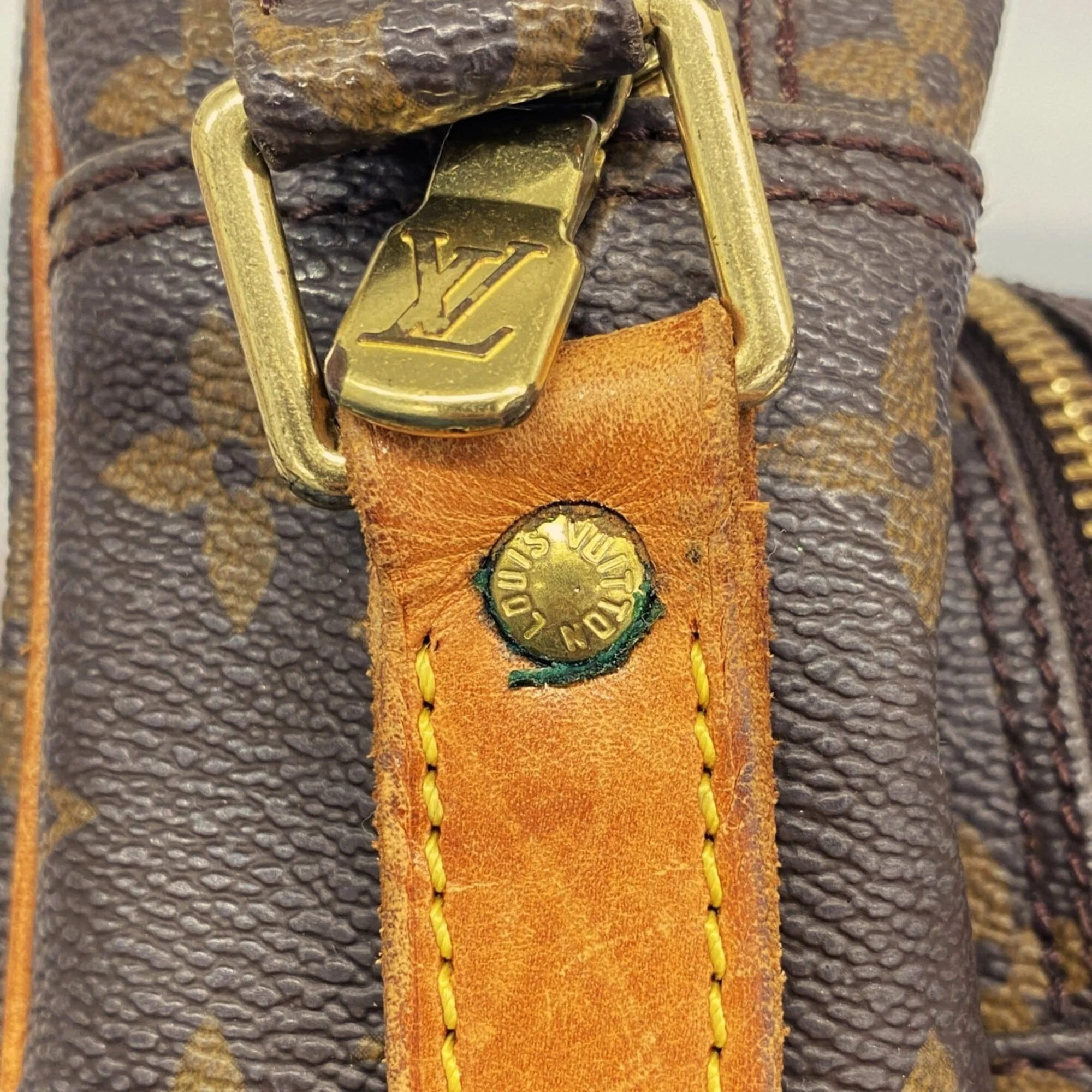 Nil Messenger Bag Monogram Canvas 28 - Image 9