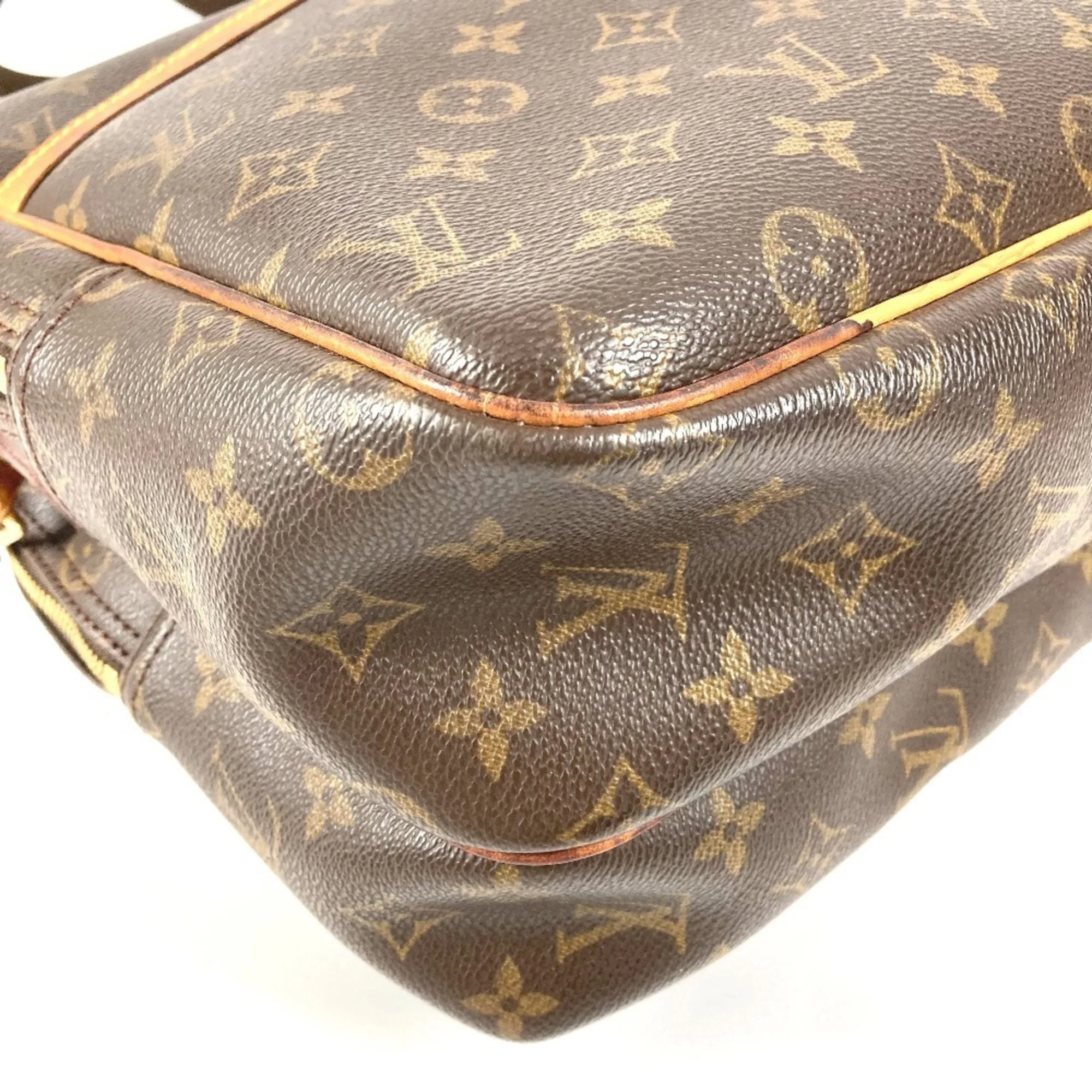 Reporter Bag Monogram Canvas GM - Image 7