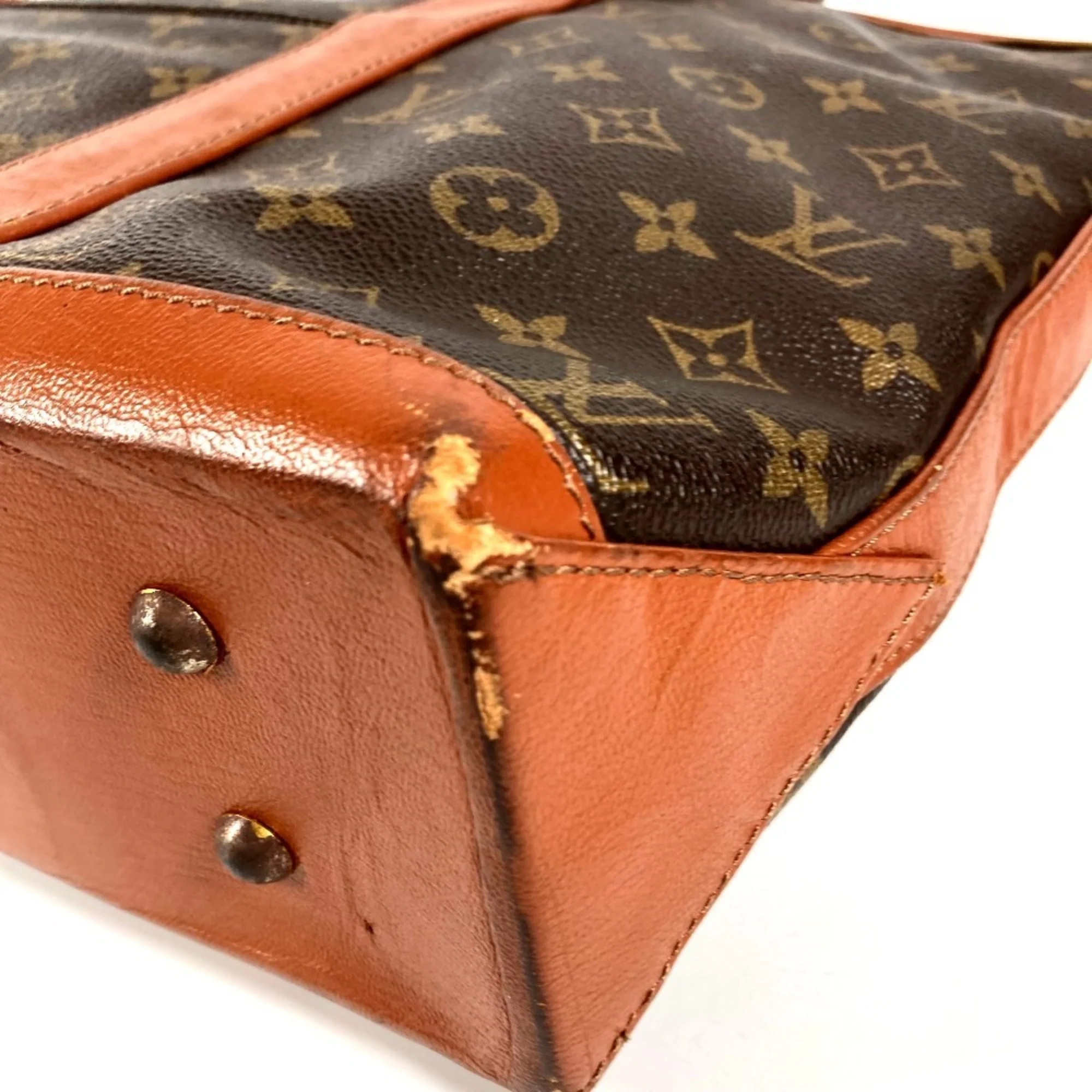Sac Weekend Handbag Monogram Canvas GM - Image 6