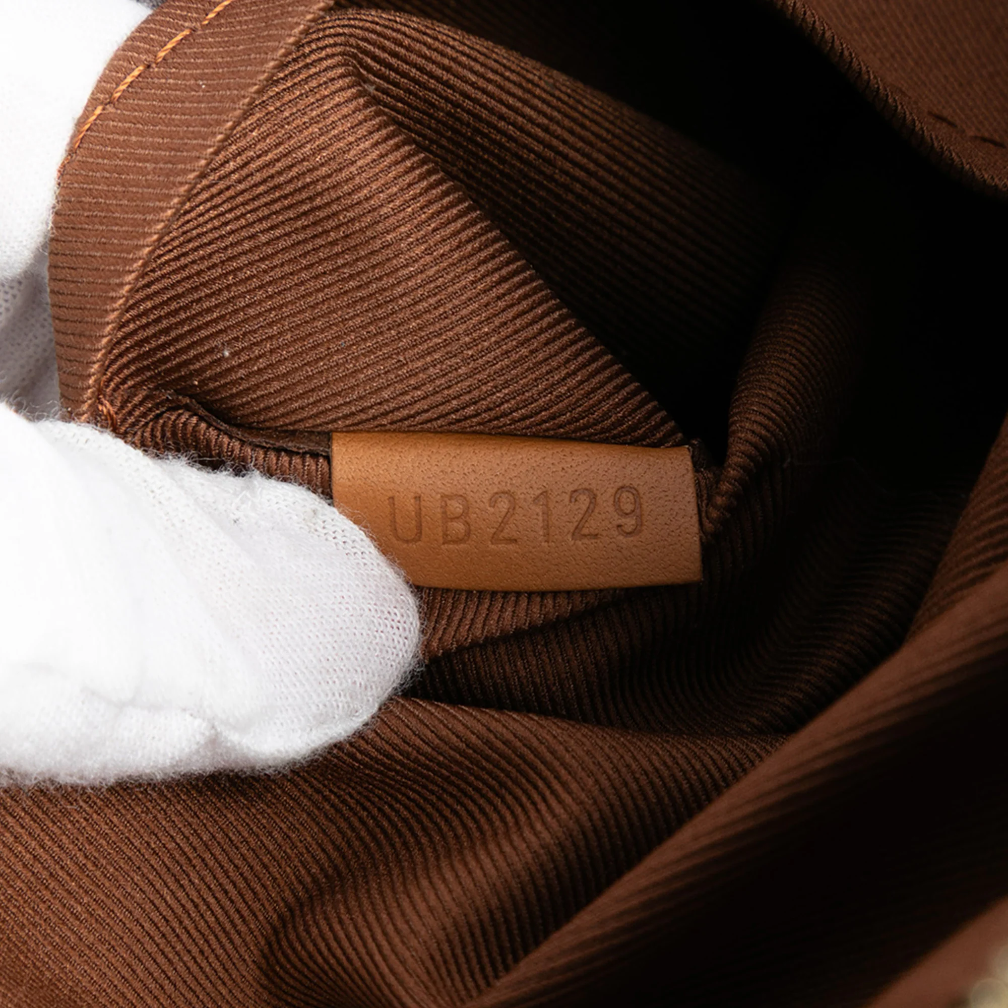 Soft Hat Trunk Bag Monogram Canvas - Image 6