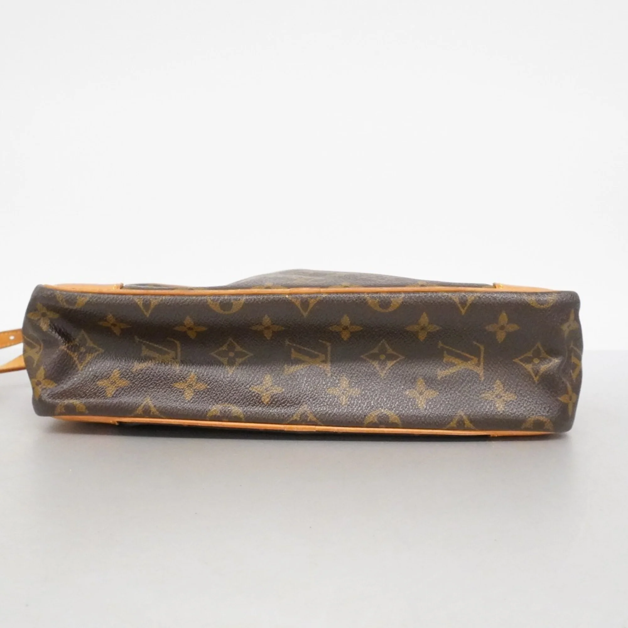 Trocadero Handbag Monogram Canvas 30 - Image 3