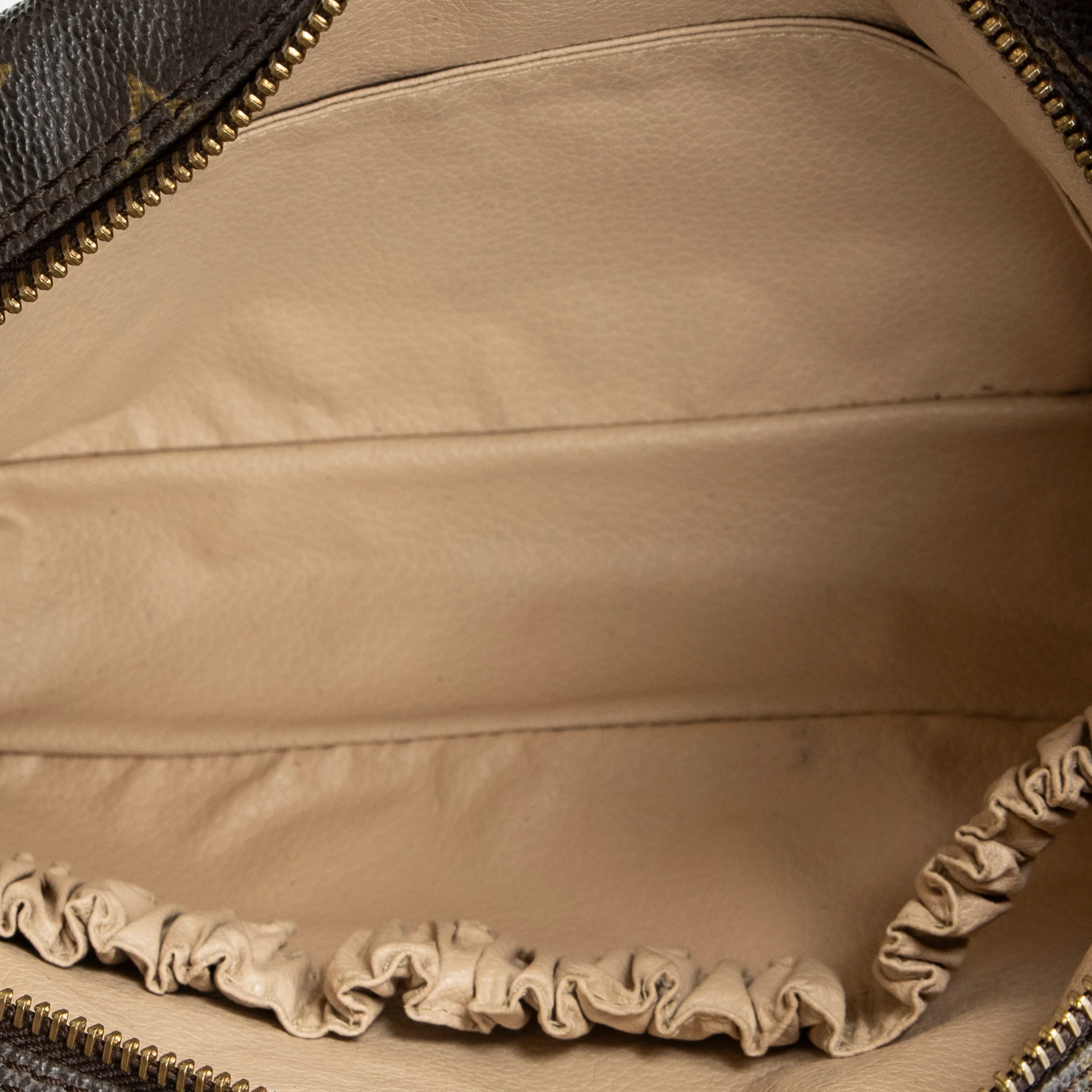 Trousse Toiletry Pouch Monogram Canvas 23 - Image 9