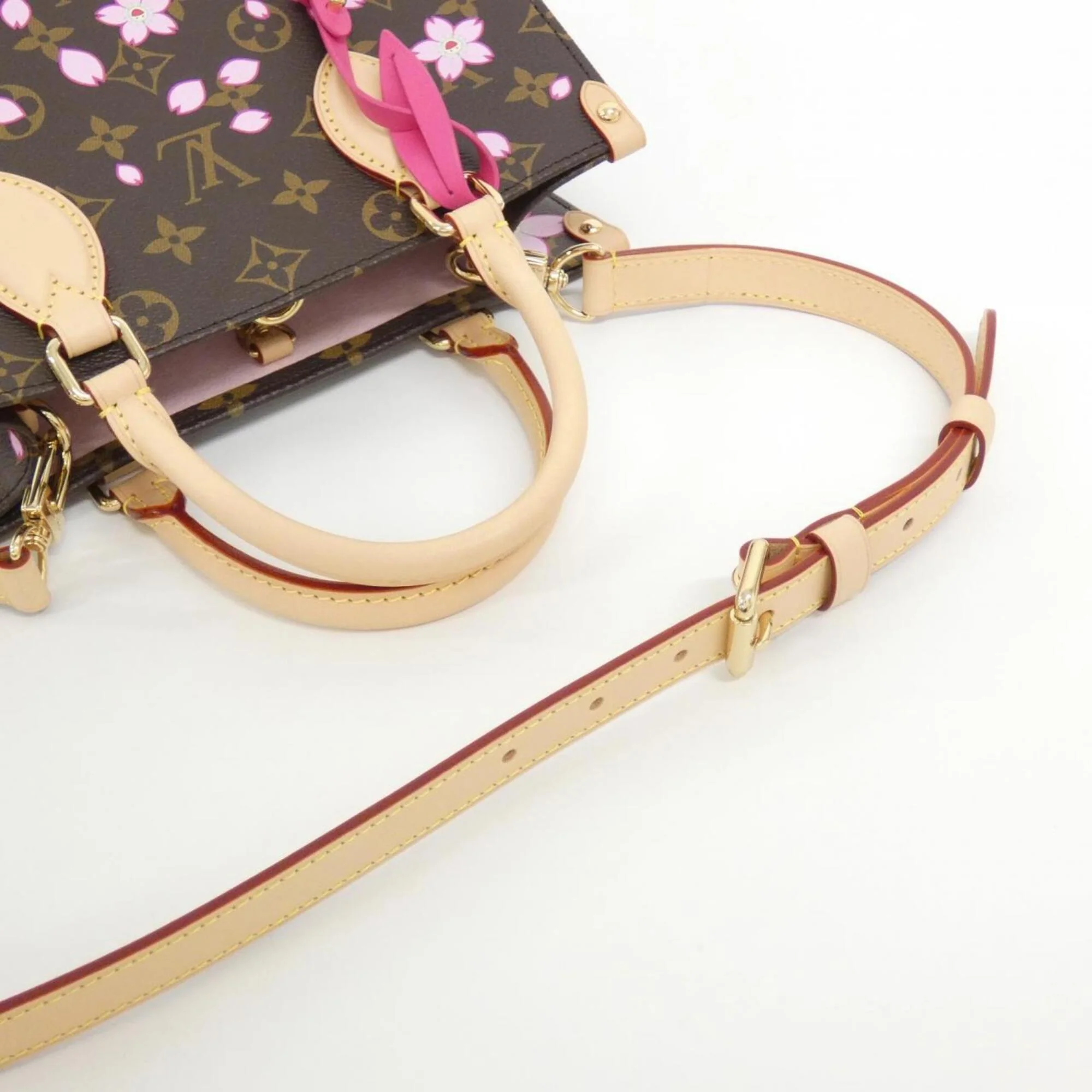x Takashi Murakami OnTheGo Tote Limited Edition Cherry Blossom Monogram PM - Image 5