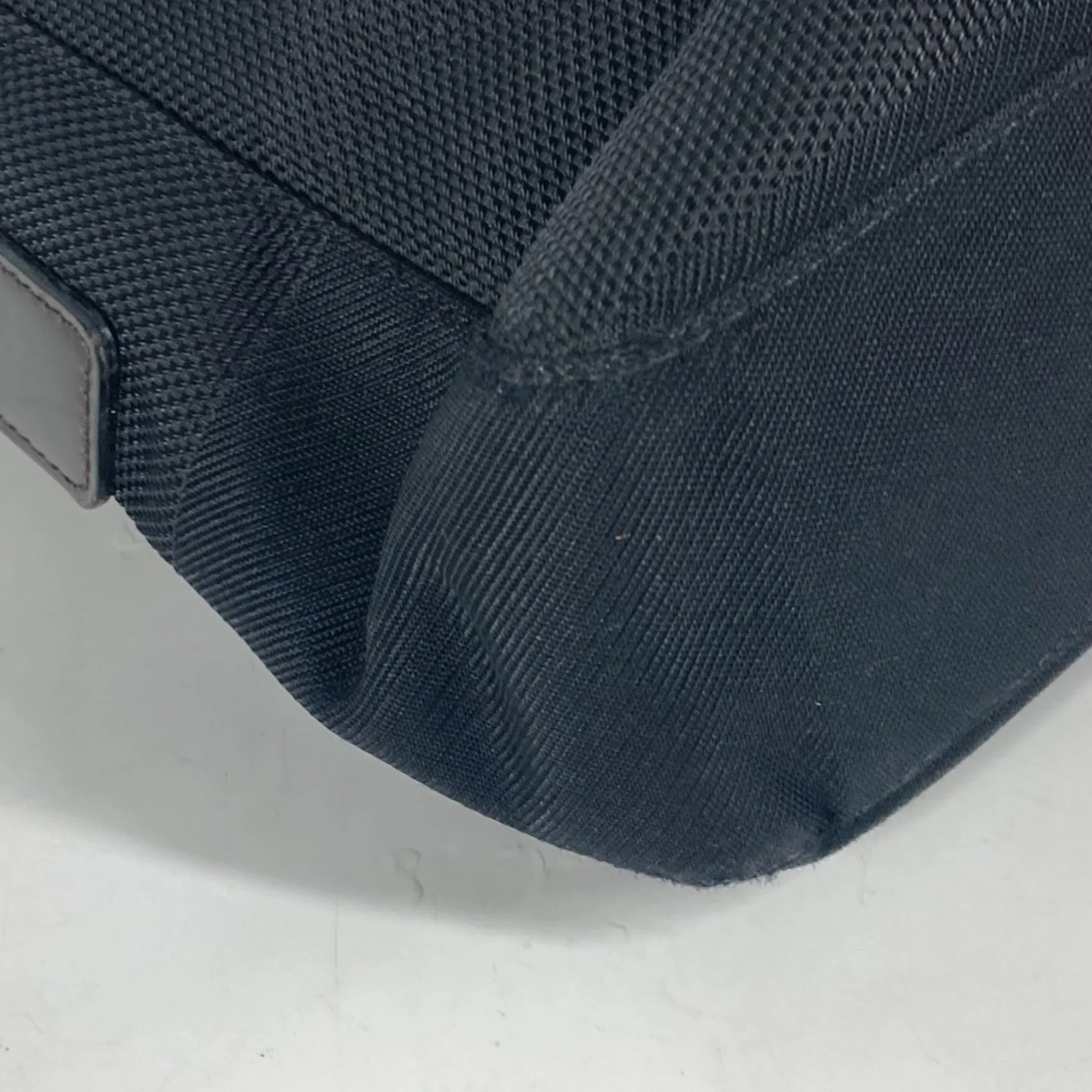 Yack Briefcase Damier Geant Canvas - Image 7
