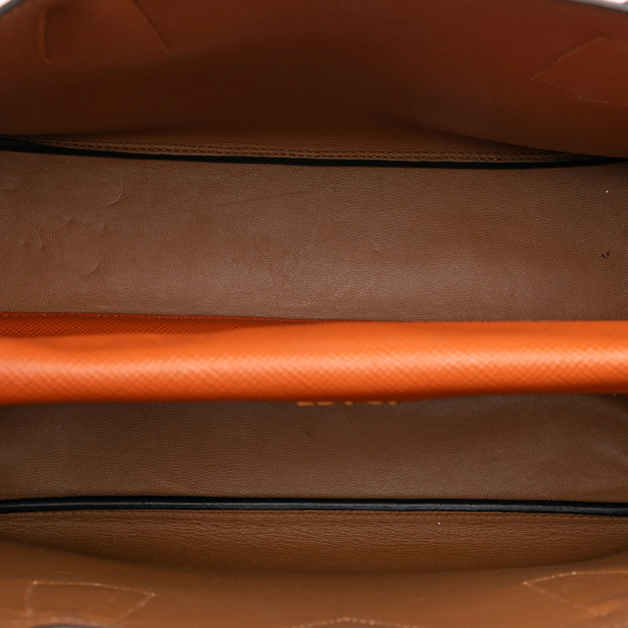 Cuir Double Tote Saffiano Leather Medium - Image 4