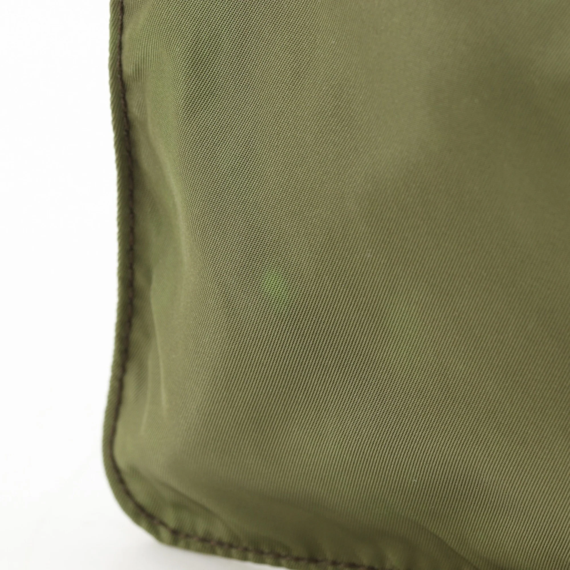 Front Pocket Messenger Bag Tessuto - Image 7